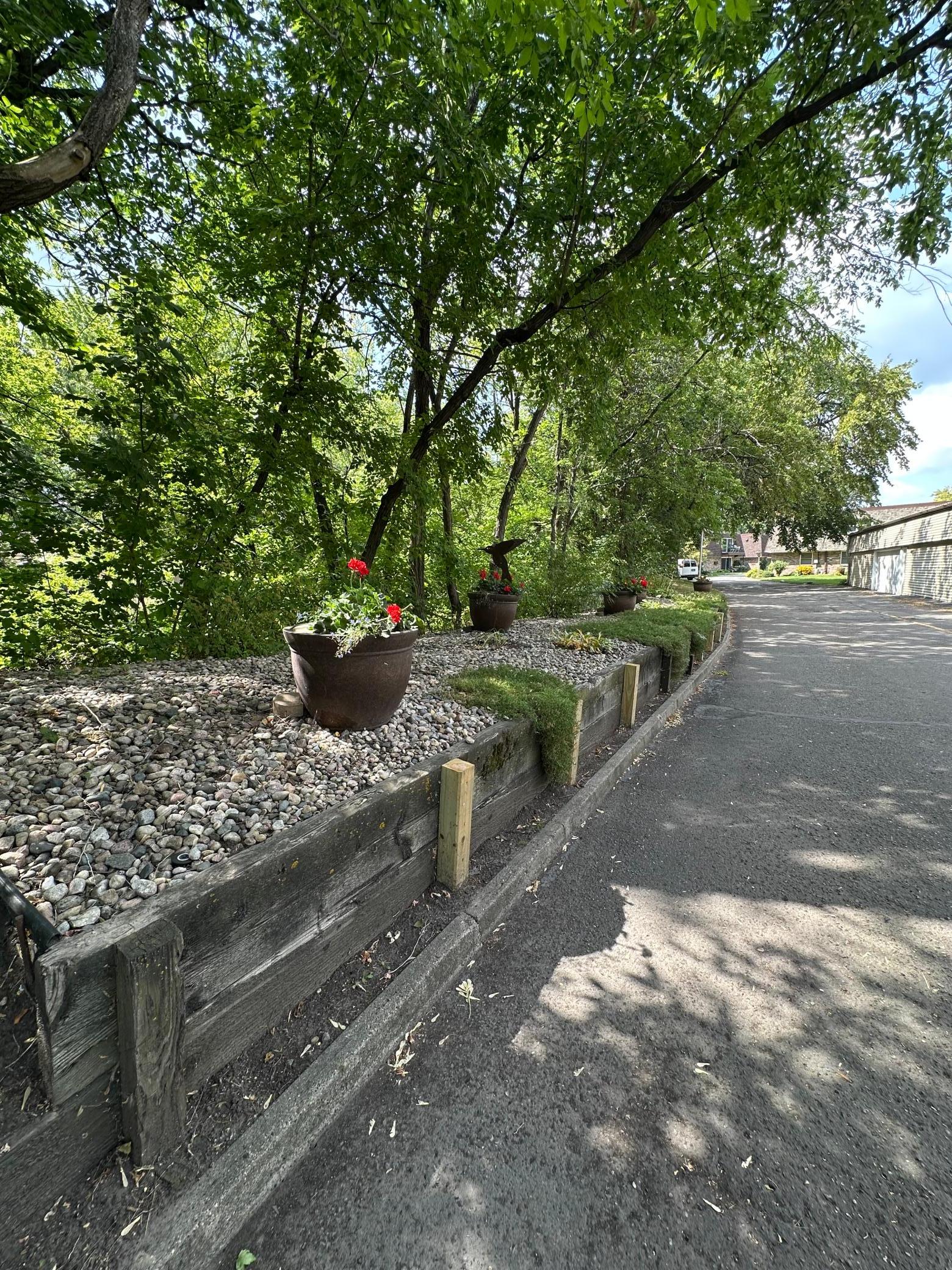 1968 condo for sale at 530 6th Avenue W, Unit 3 in West Fargo, ND — 2 bed, 1 bath (photo 37 of 40)