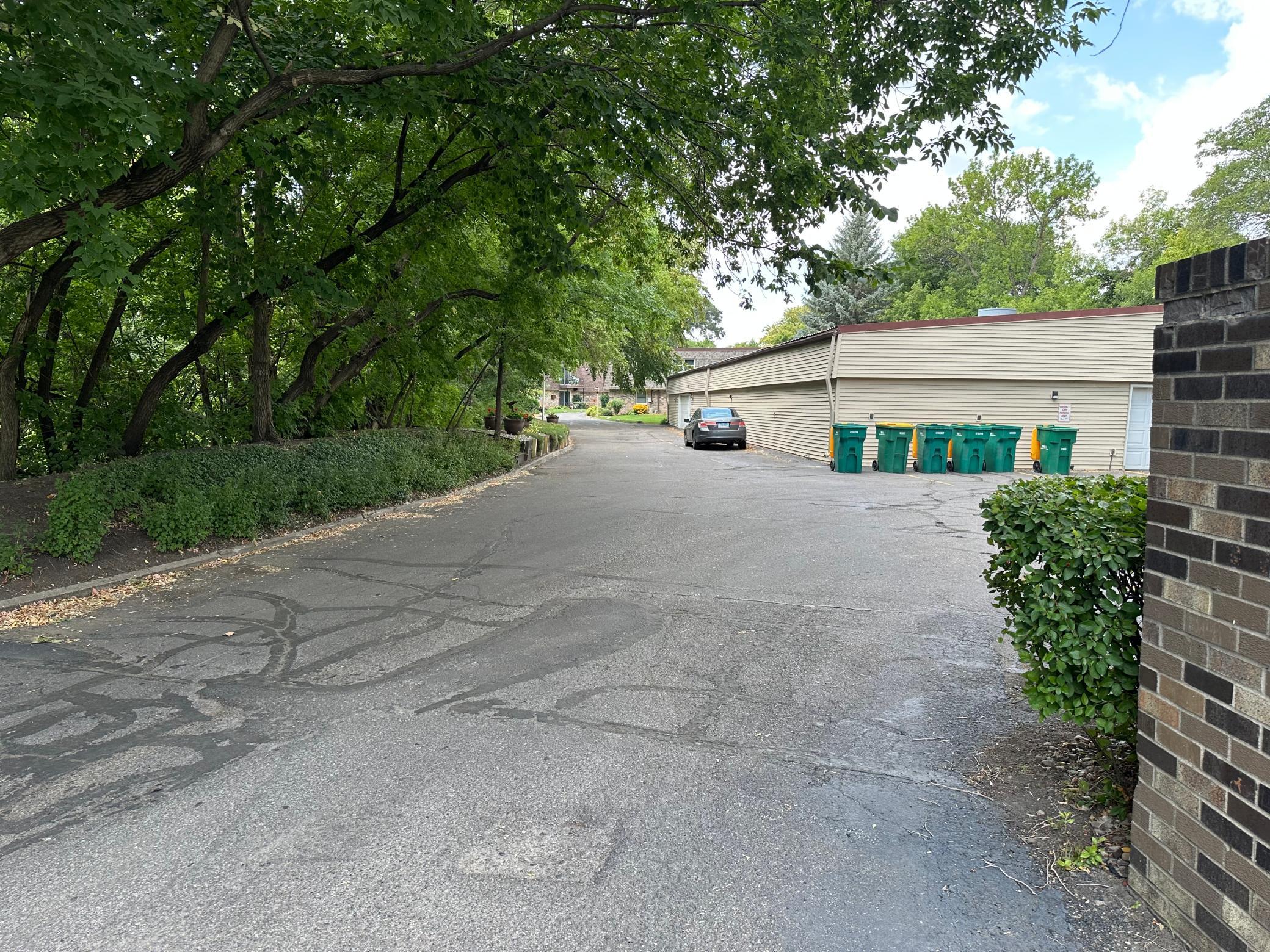 1968 condo for sale at 530 6th Avenue W, Unit 3 in West Fargo, ND — 2 bed, 1 bath (photo 40 of 40)