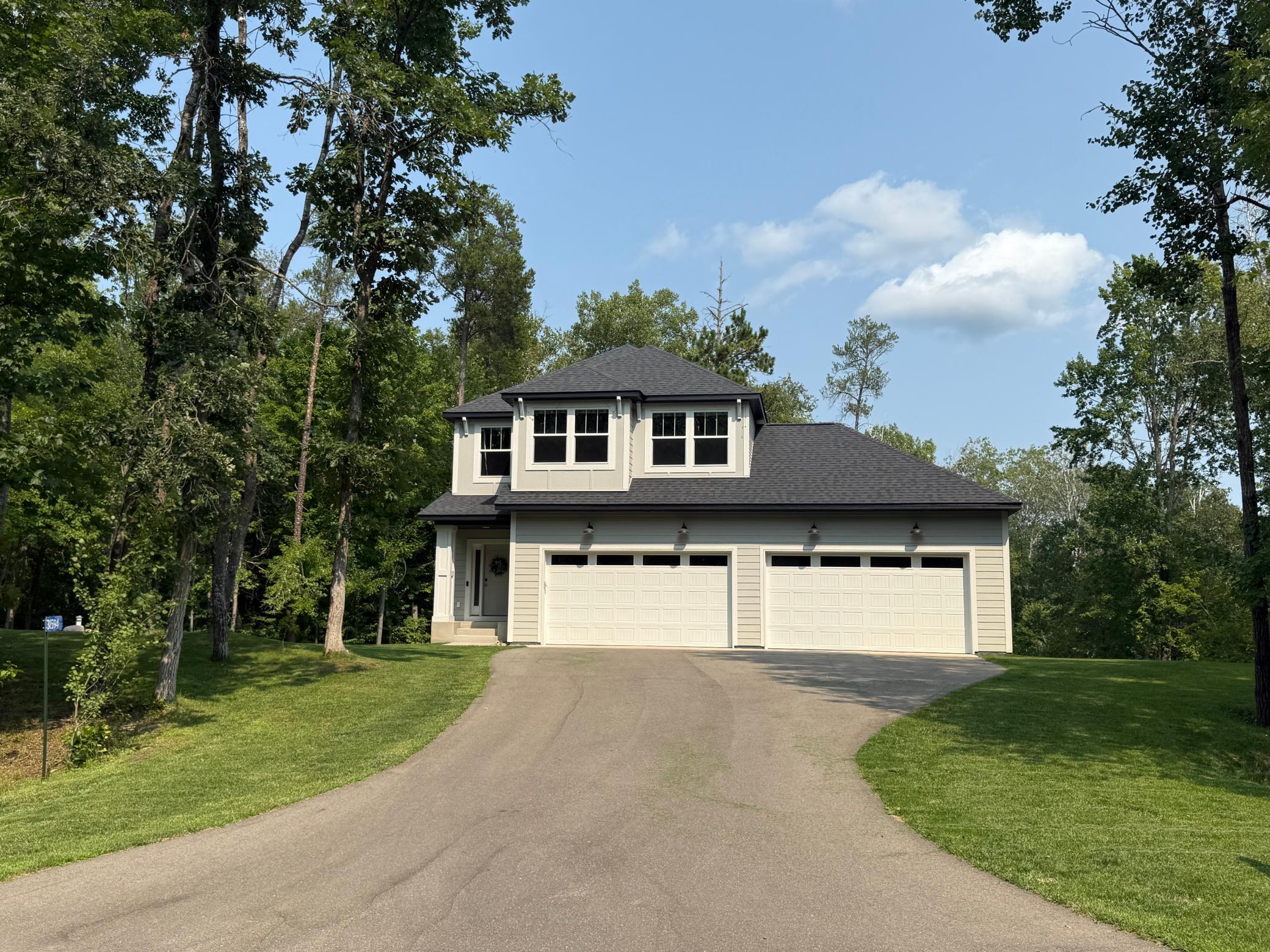 2023 single family home for sale at 31594 Green Scene Drive in Breezy Point, MN — 4 bed, 3 bath (photo 3 of 38)