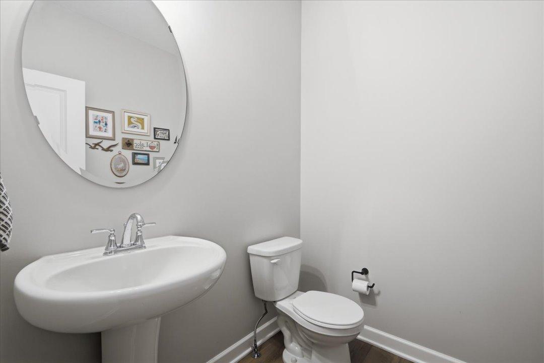 2023 single family home for sale at 31594 Green Scene Drive in Breezy Point, MN — 4 bed, 3 bath (photo 27 of 38)
