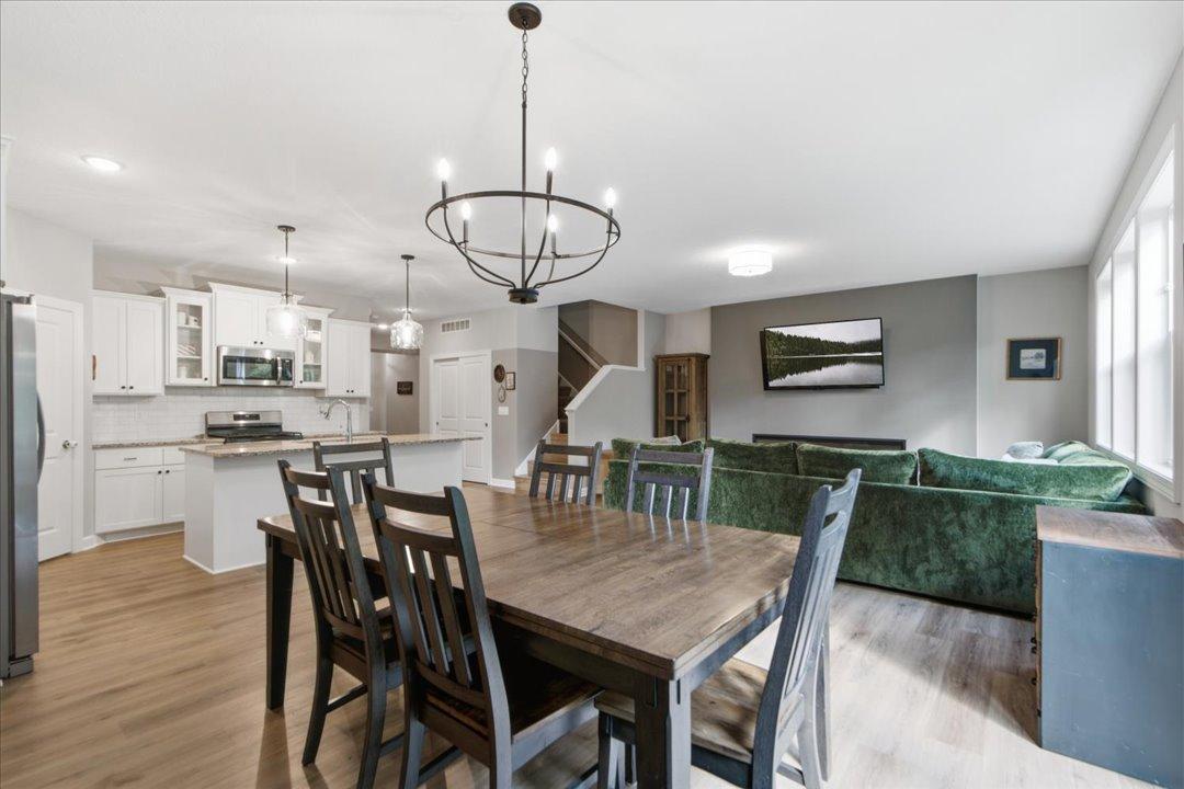 2023 single family home for sale at 31594 Green Scene Drive in Breezy Point, MN — 4 bed, 3 bath (photo 8 of 38)