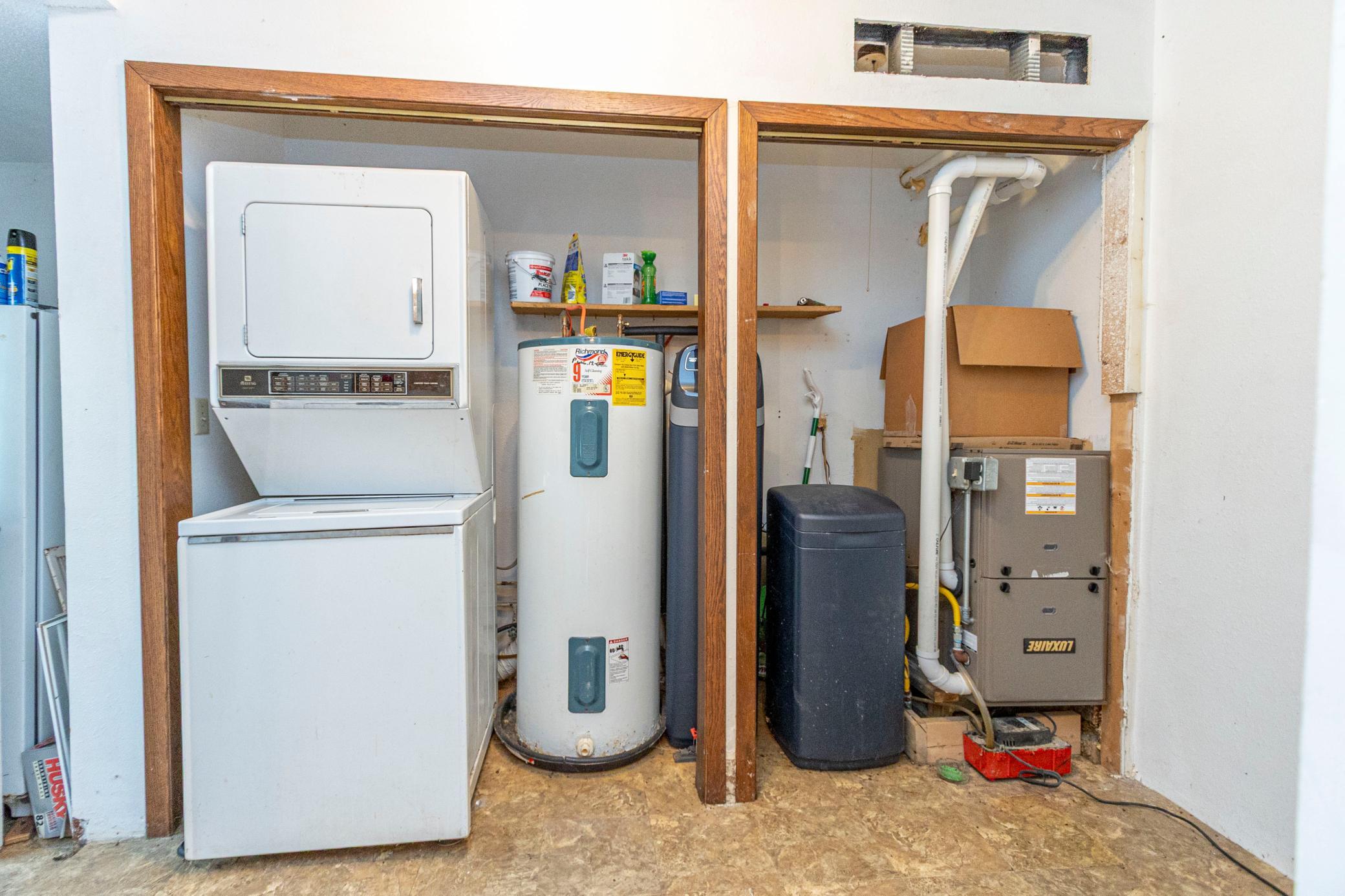 1882 single family home for sale at 17390 170th Street in Osakis, MN — 1 bed, 1 bath (photo 5 of 31)