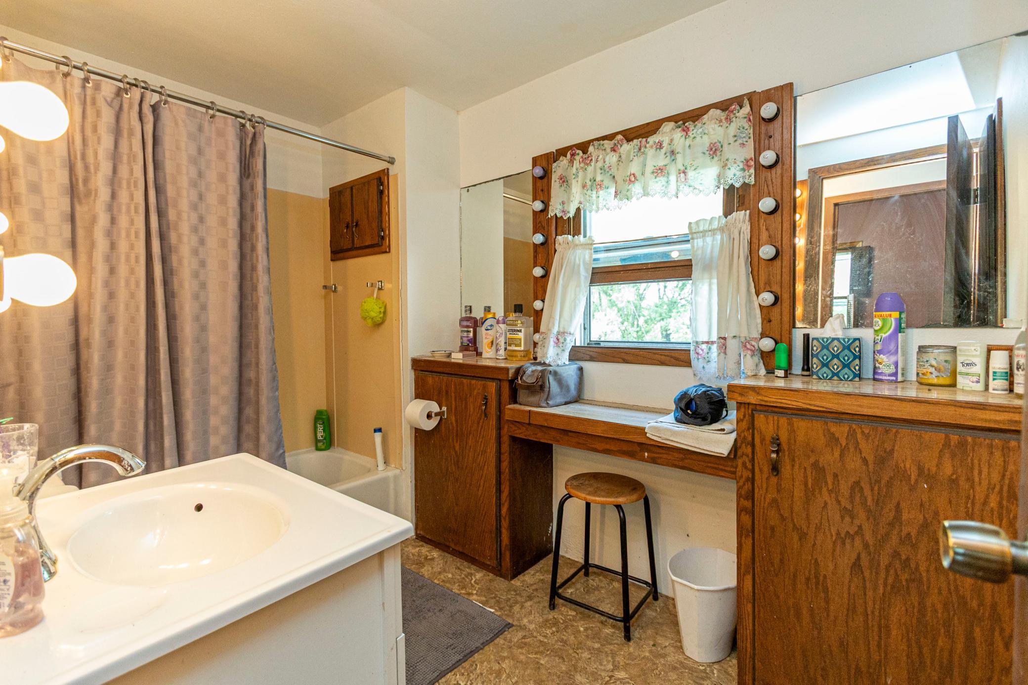 1882 single family home for sale at 17390 170th Street in Osakis, MN — 1 bed, 1 bath (photo 9 of 31)