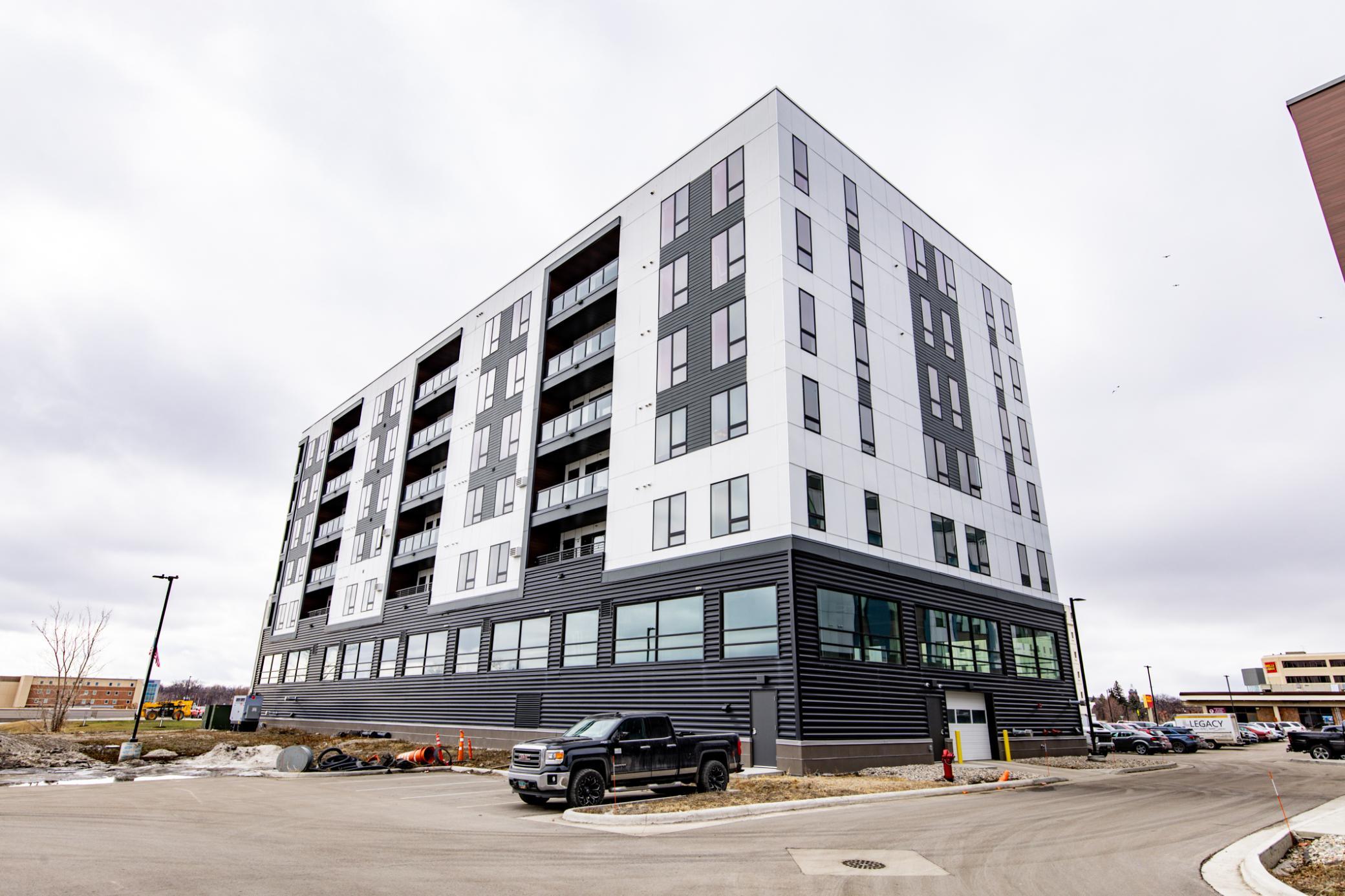 2023 condo for sale at 300 Main Avenue, Unit 505 in Fargo, ND — 1 bed, 2 bath (photo 56 of 57)