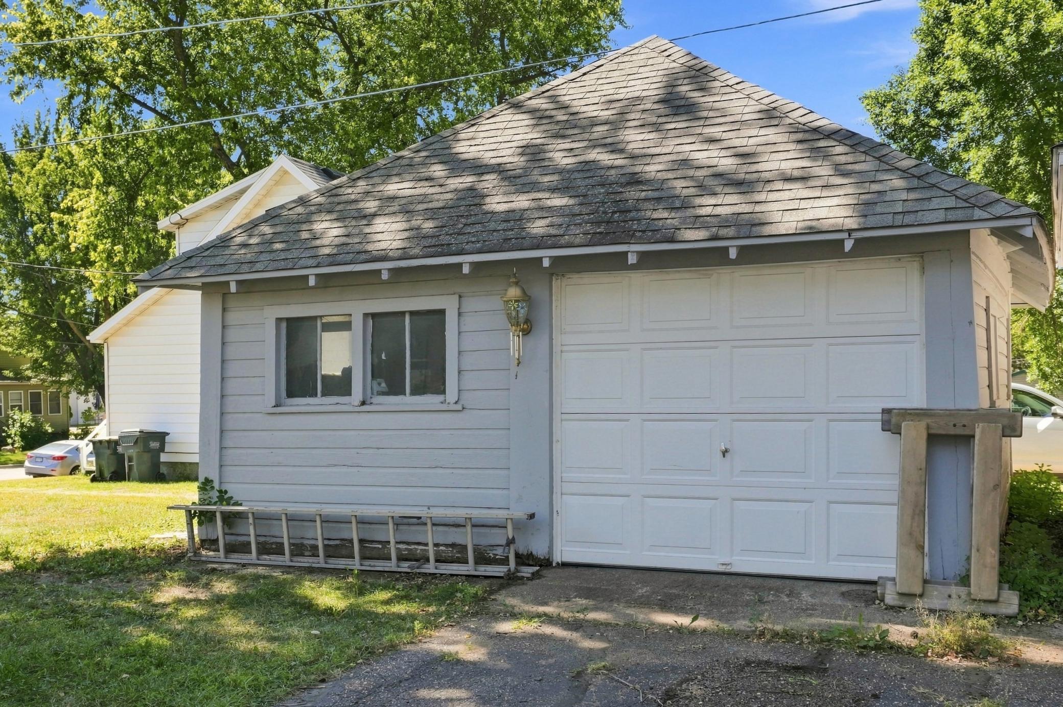 1885 single family home for sale at 408 Central Avenue in Osakis, MN — 3 bed, 2 bath (photo 20 of 23)