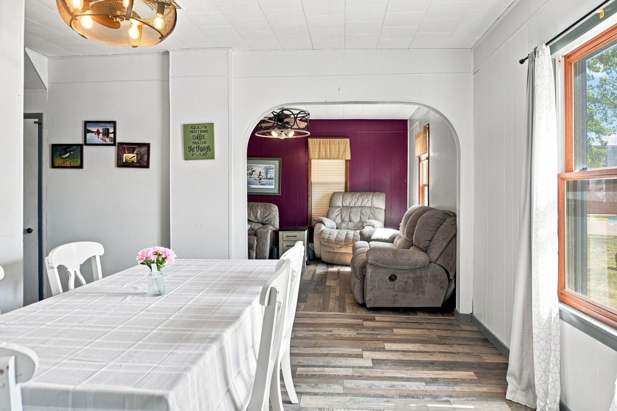 1885 single family home for sale at 408 Central Avenue in Osakis, MN — 3 bed, 2 bath (photo 7 of 23)