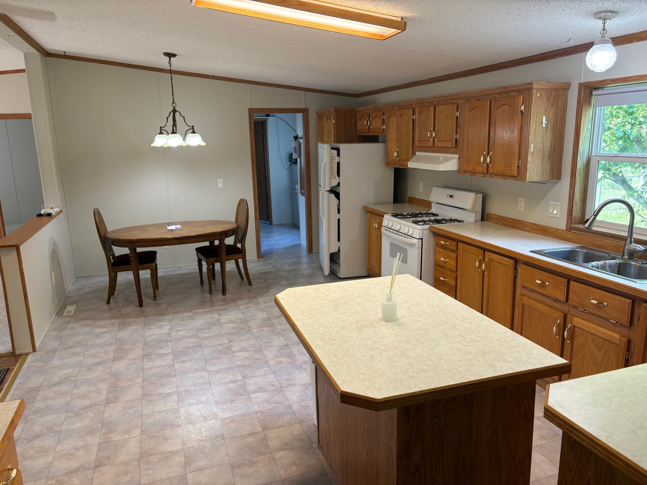 2001 single family home for sale at 42269 State Hwy 78 in Perham, MN — 3 bed, 2 bath (photo 7 of 11)