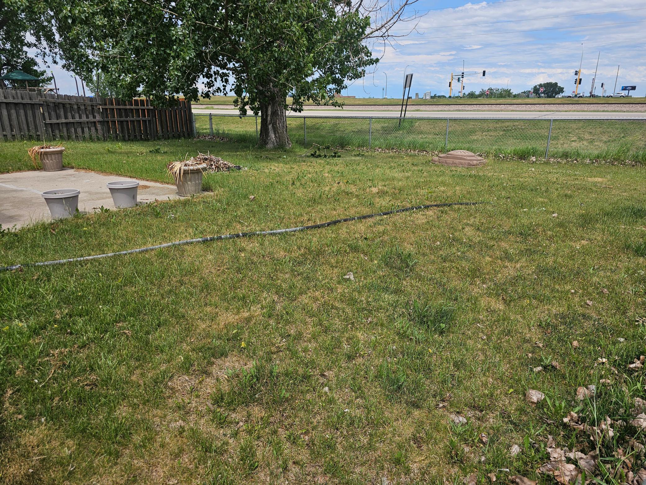 1994 single family home for sale at 3616 Village Green Lane in Moorhead, MN — 4 bed, 2 bath (photo 33 of 35)
