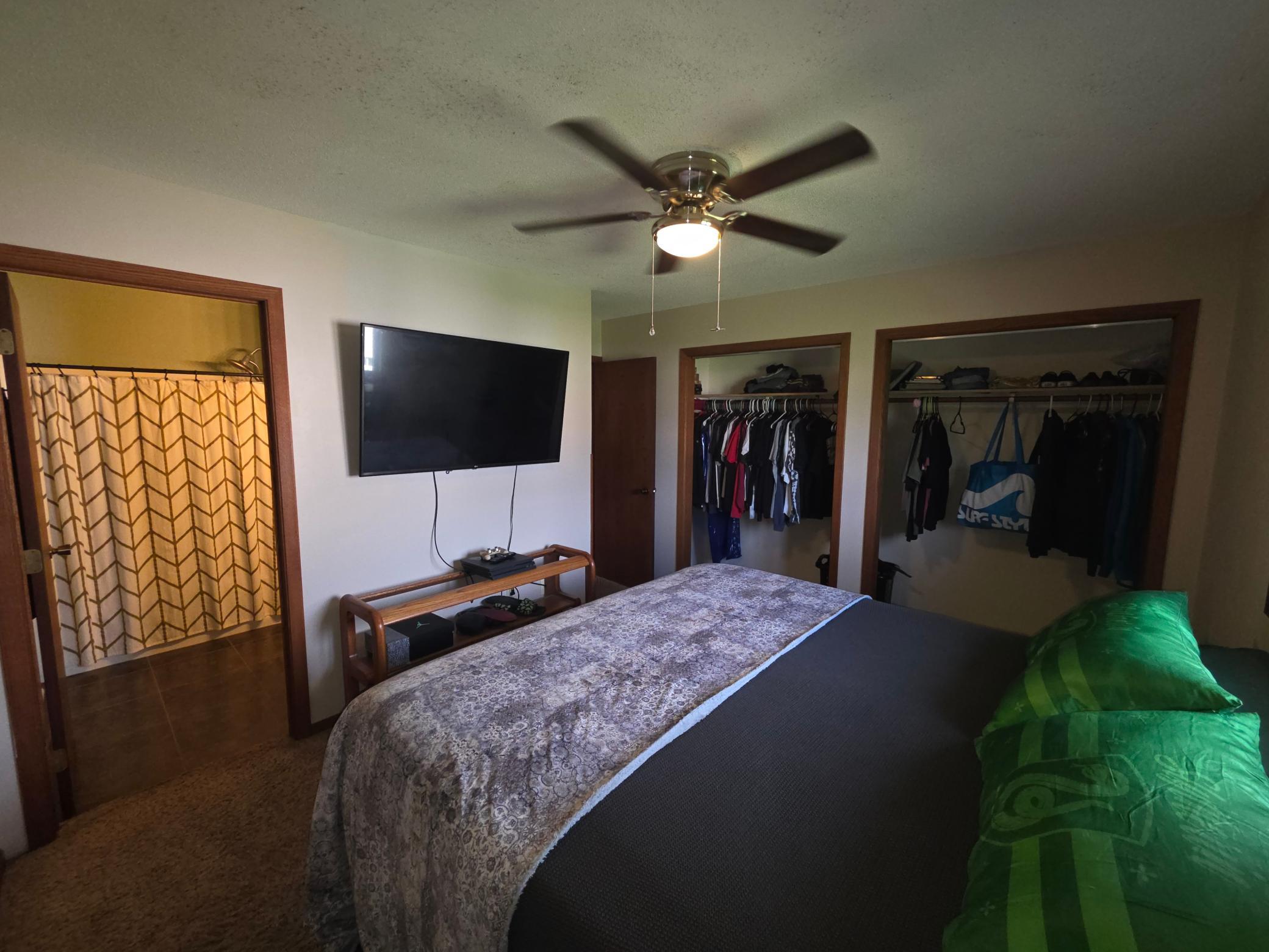 1988 single family home for sale at 221 Gay Street in Rutland, ND — 2 bed, 2 bath (photo 15 of 35)