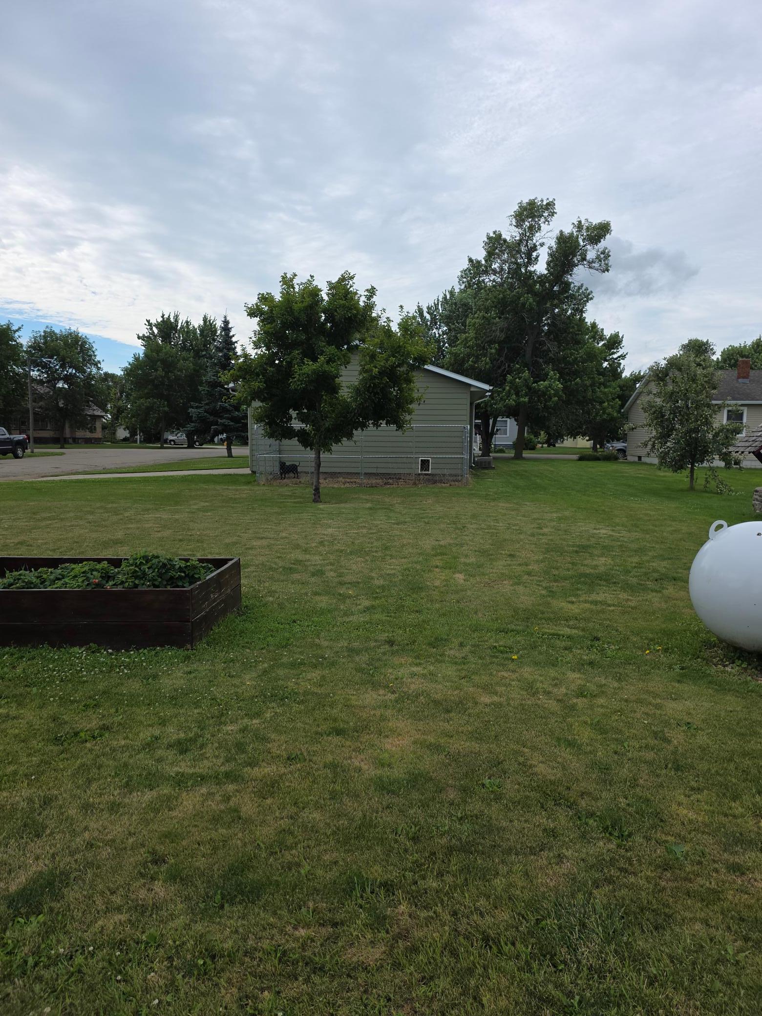 1988 single family home for sale at 221 Gay Street in Rutland, ND — 2 bed, 2 bath (photo 32 of 35)