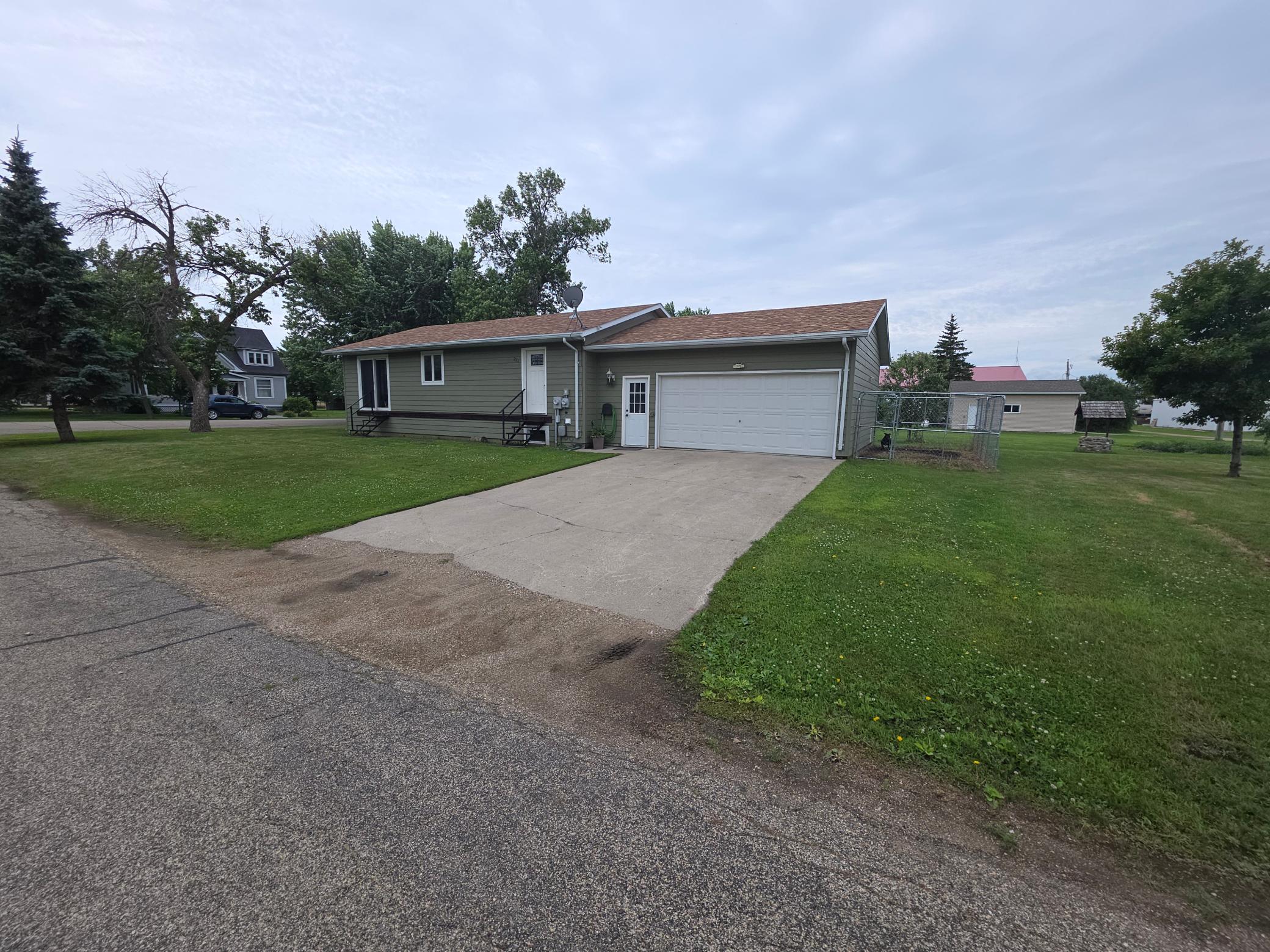 1988 single family home for sale at 221 Gay Street in Rutland, ND — 2 bed, 2 bath (photo 34 of 35)
