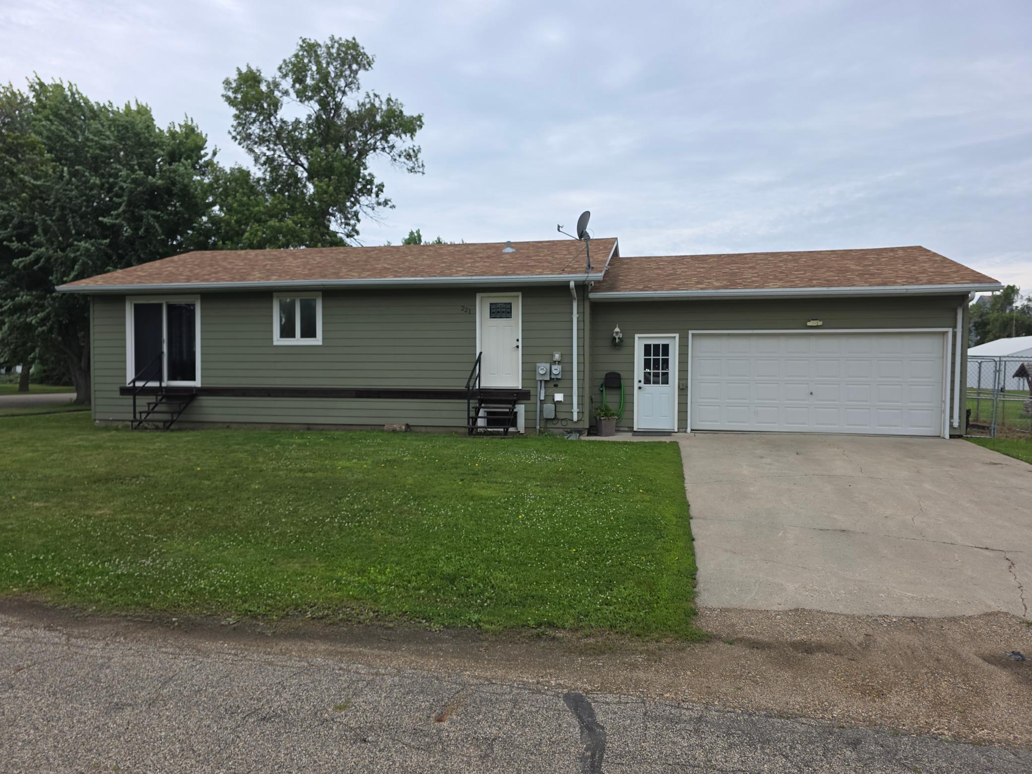 1988 single family home for sale at 221 Gay Street in Rutland, ND — 2 bed, 2 bath (photo 35 of 35)