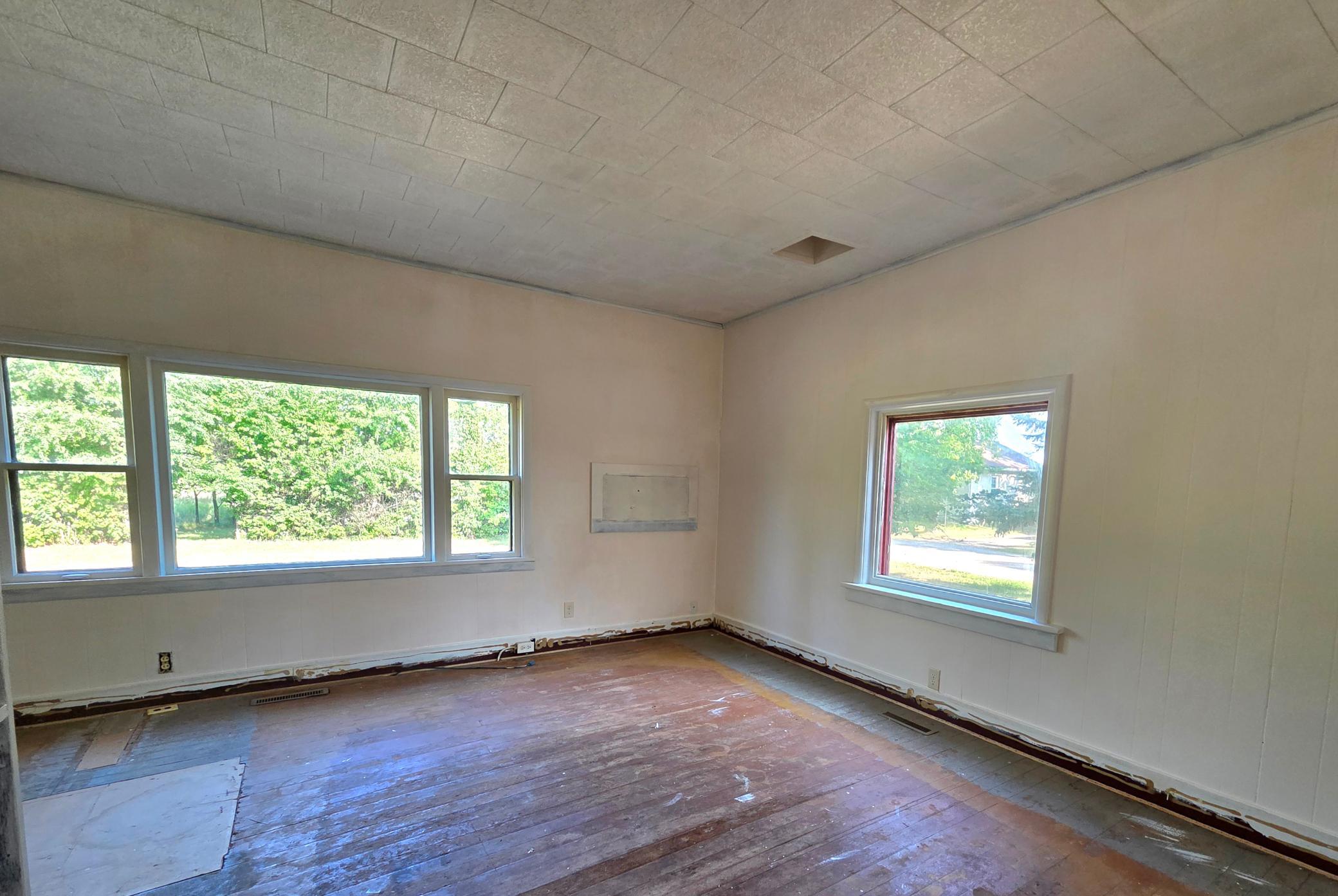 1930 single family home for sale at 505 Eidem Avenue SE in Twin Valley, MN — 2 bed, 1 bath (photo 12 of 22)