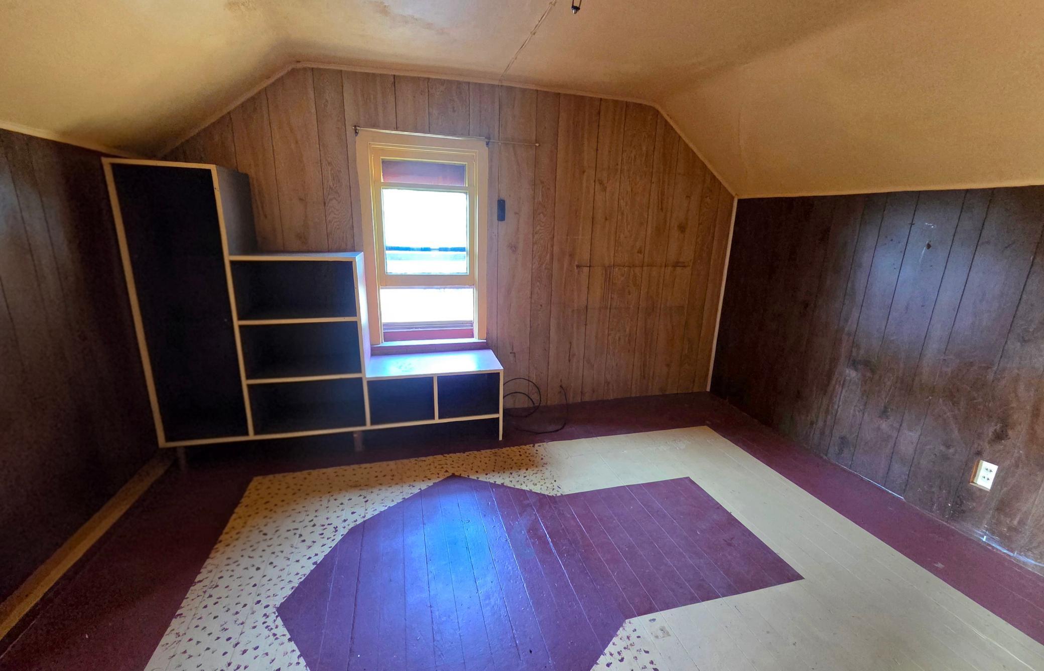 1930 single family home for sale at 505 Eidem Avenue SE in Twin Valley, MN — 2 bed, 1 bath (photo 15 of 22)