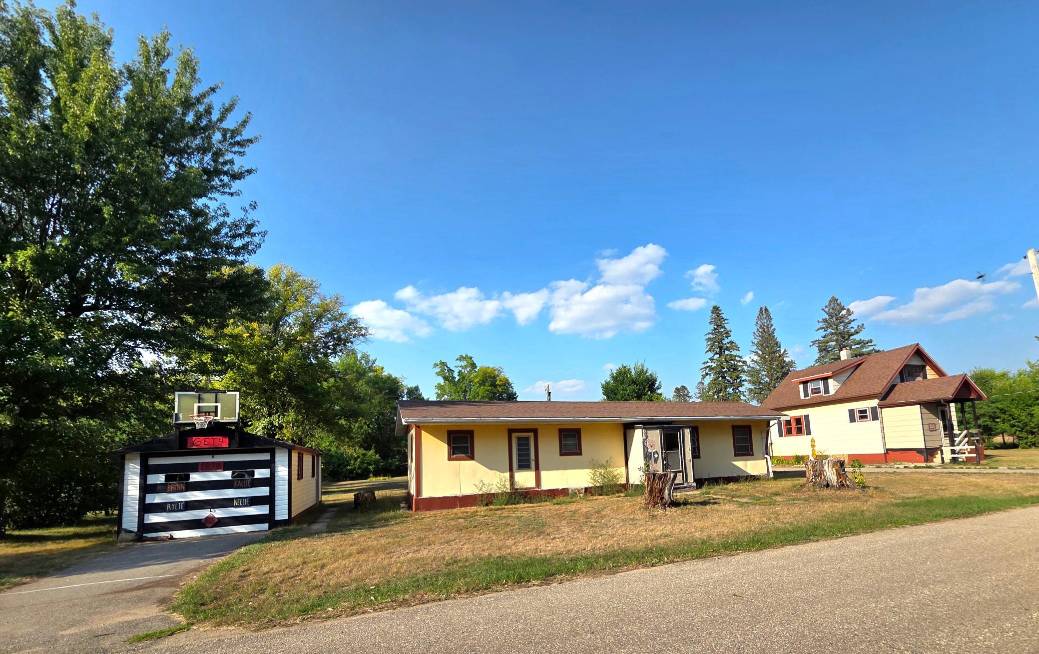 1930 single family home for sale at 505 Eidem Avenue SE in Twin Valley, MN — 2 bed, 1 bath (photo 16 of 22)
