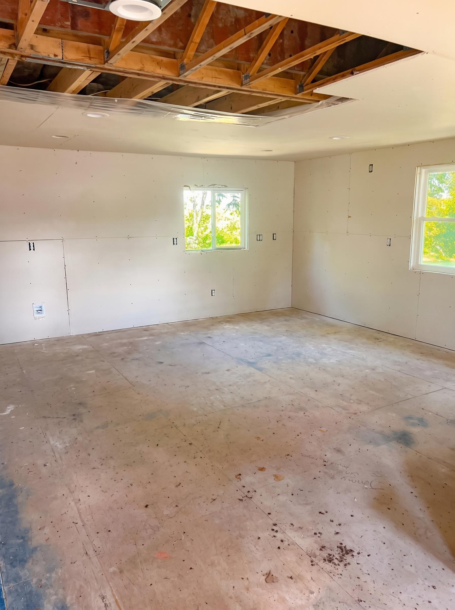 1980 single family home for sale at 423 3rd Avenue in Mapleton, ND — 4 bed, 3 bath (photo 3 of 30)