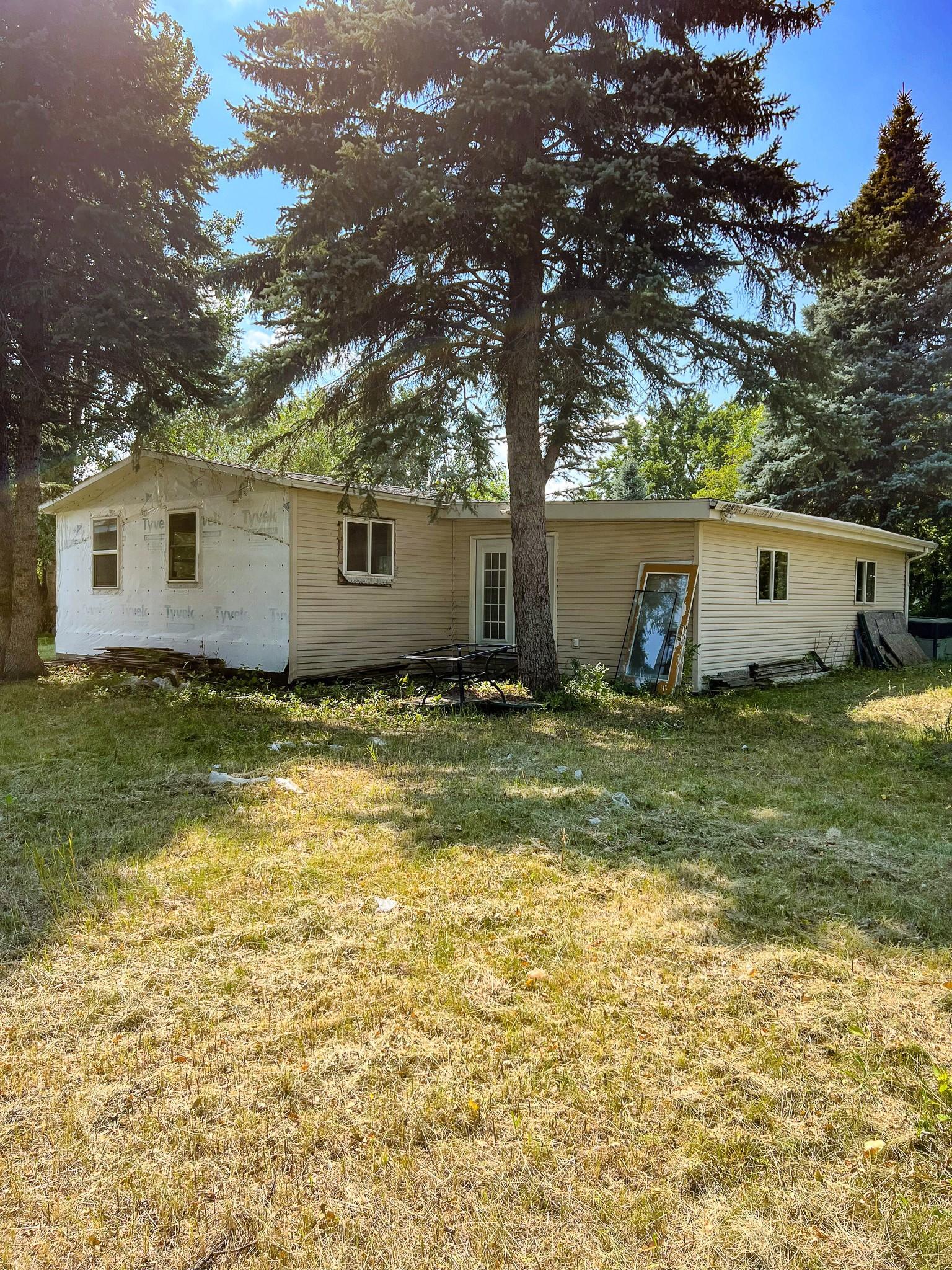1980 single family home for sale at 423 3rd Avenue in Mapleton, ND — 4 bed, 3 bath (photo 28 of 30)