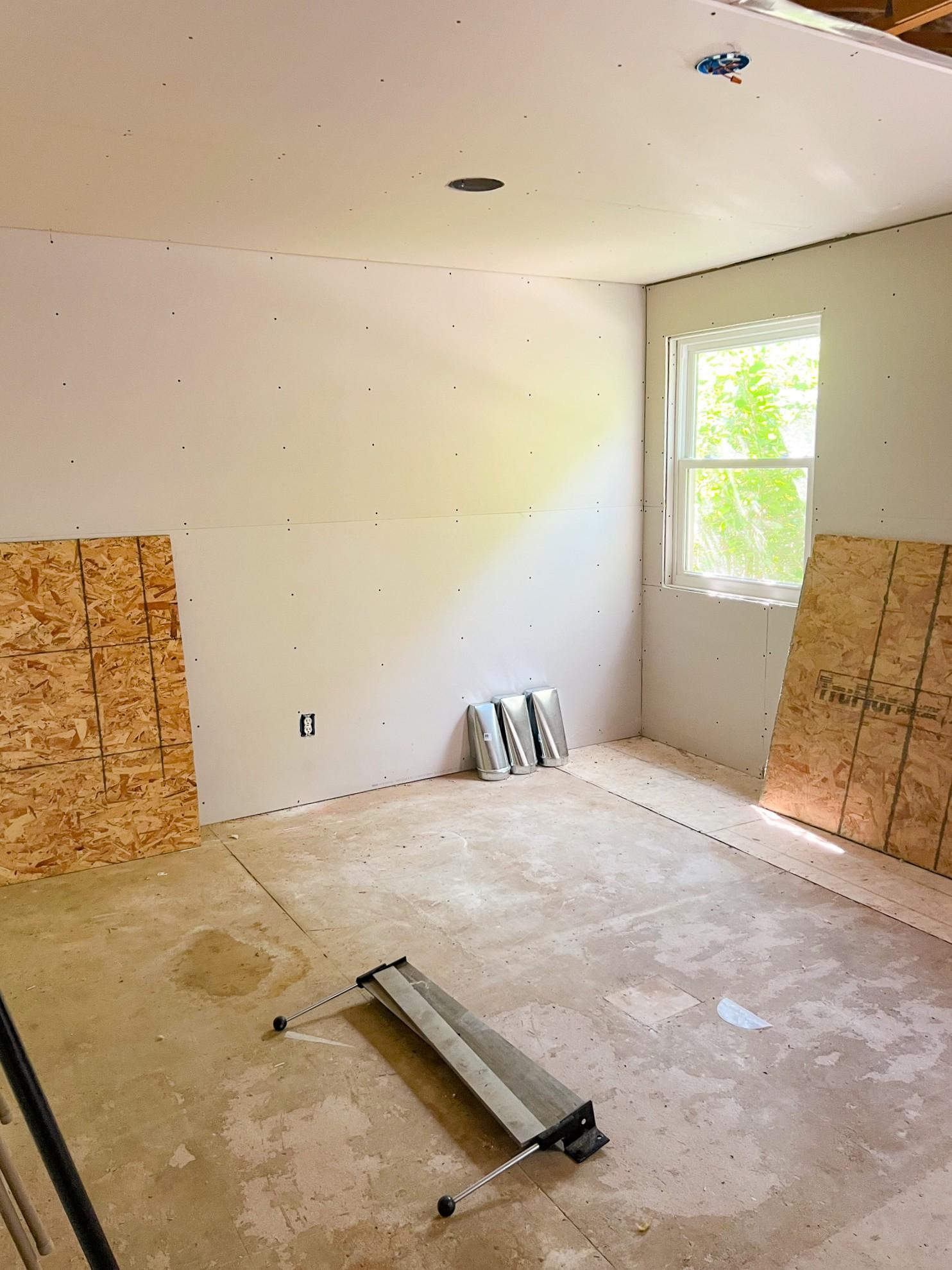 1980 single family home for sale at 423 3rd Avenue in Mapleton, ND — 4 bed, 3 bath (photo 8 of 30)