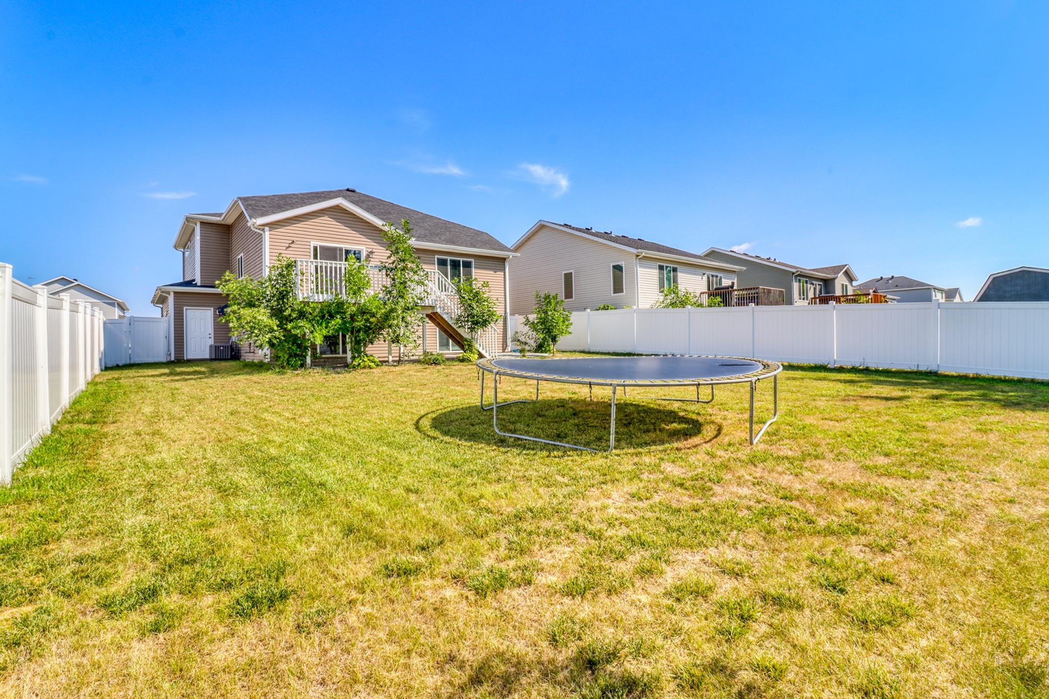 2017 single family home for sale at 6242 63rd Avenue S in Fargo, ND — 4 bed, 3 bath (photo 42 of 44)