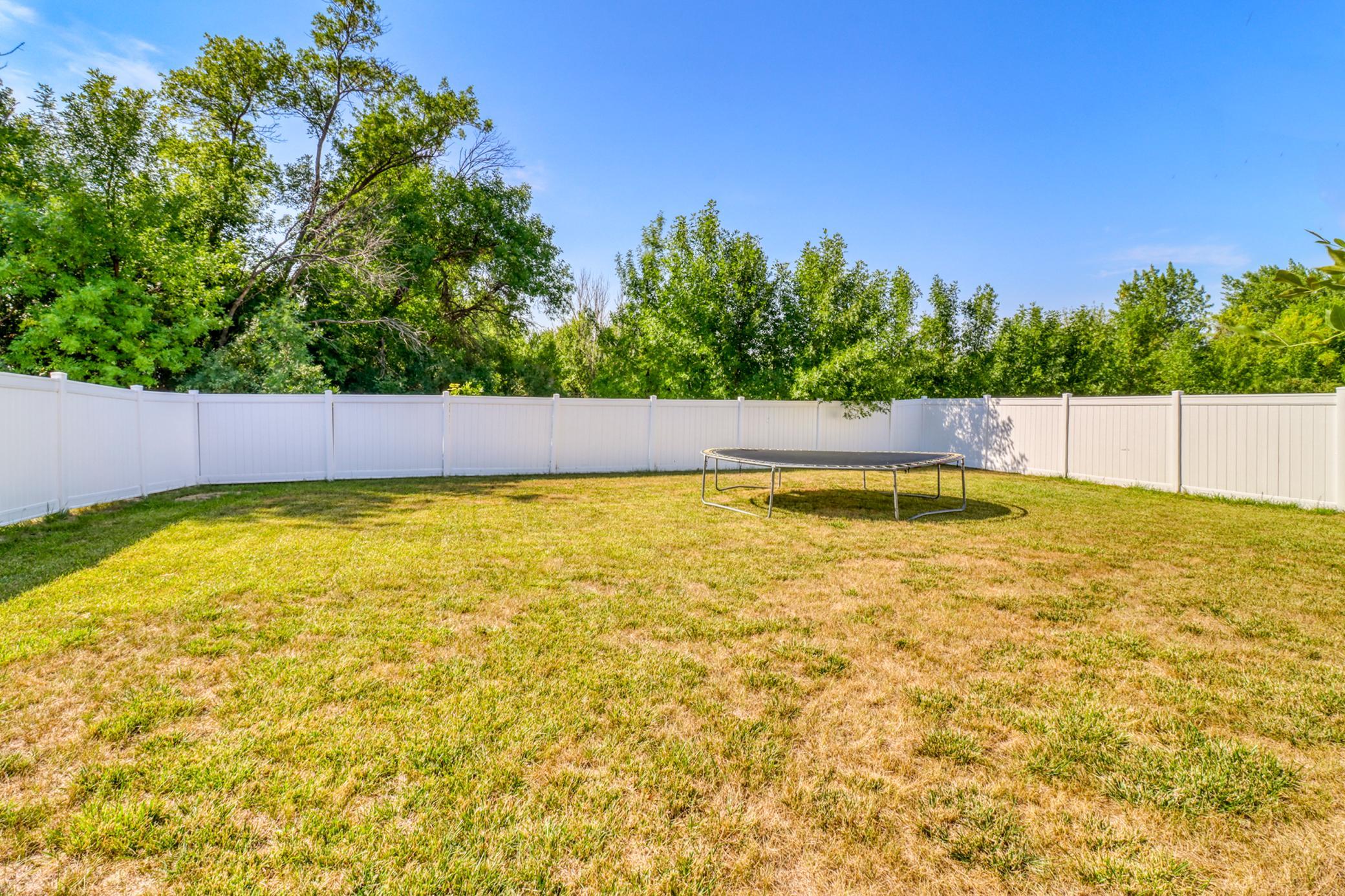 2017 single family home for sale at 6242 63rd Avenue S in Fargo, ND — 4 bed, 3 bath (photo 43 of 44)