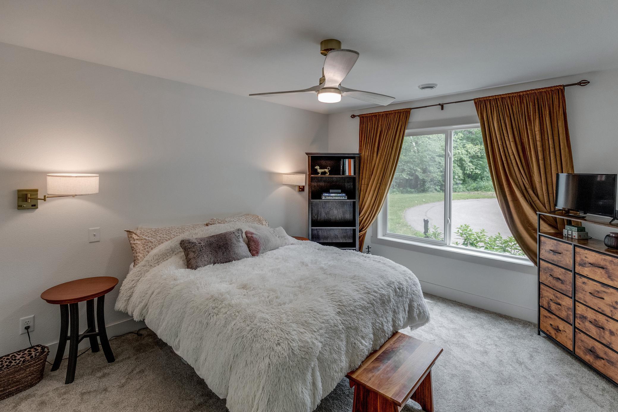 2023 single family home for sale at 12444 Fawn Lake Road in Crosslake, MN — 3 bed, 2 bath (photo 13 of 32)