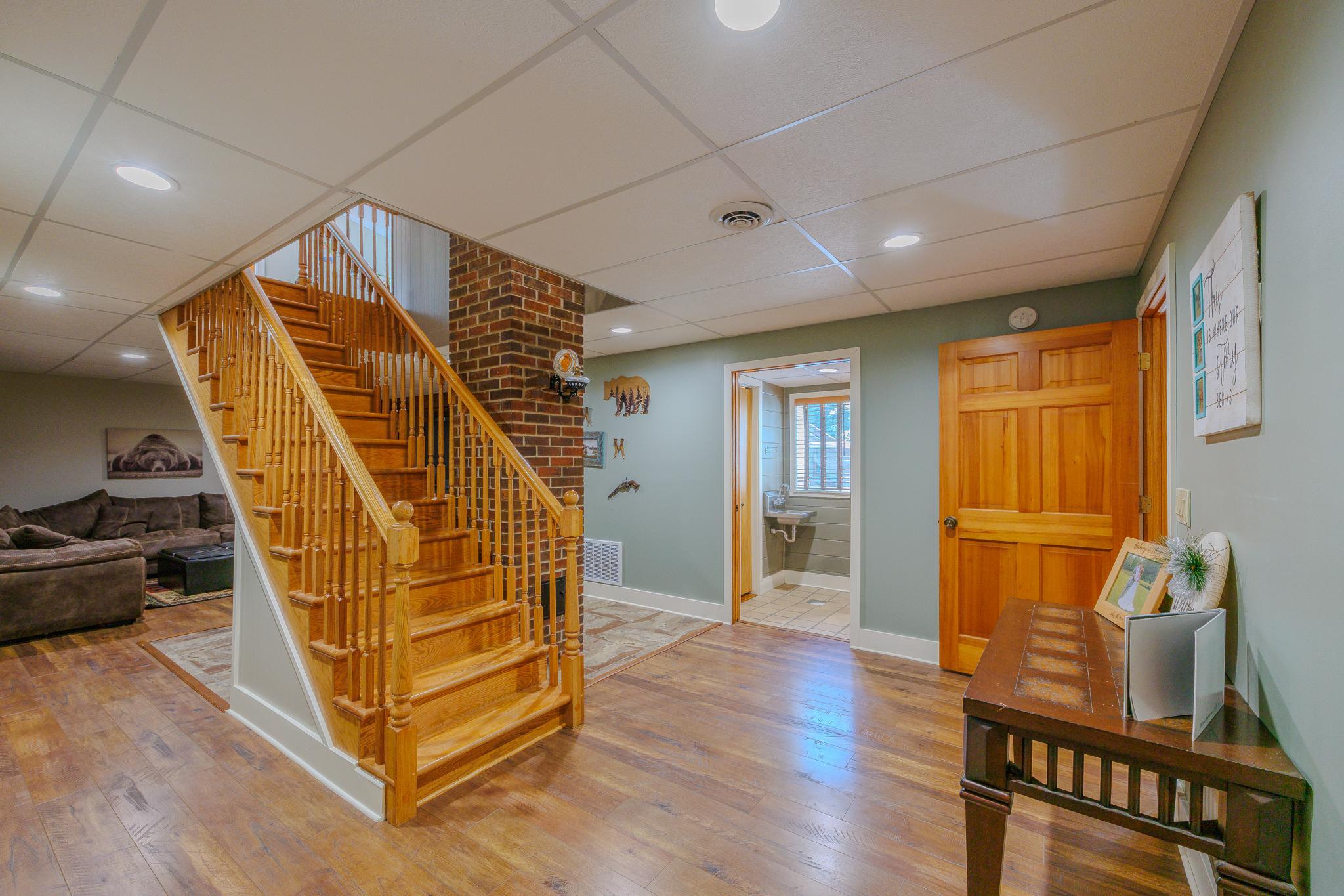 1996 single family home for sale at 6351 Island View Drive NE in Bemidji, MN — 4 bed, 3 bath (photo 30 of 90)