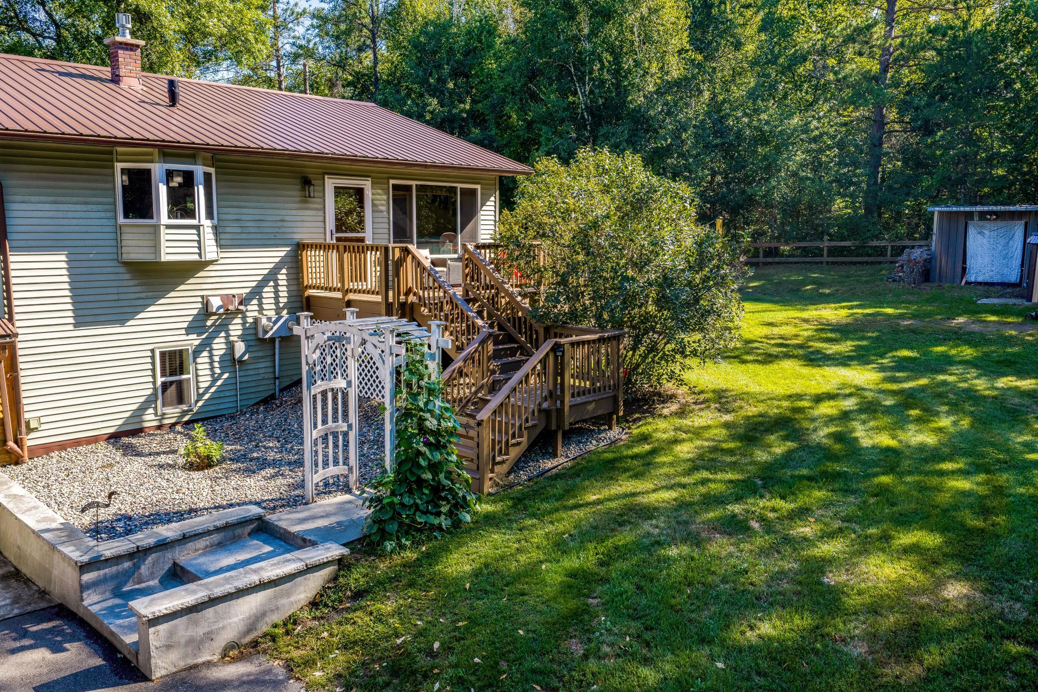 1996 single family home for sale at 6351 Island View Drive NE in Bemidji, MN — 4 bed, 3 bath (photo 58 of 90)