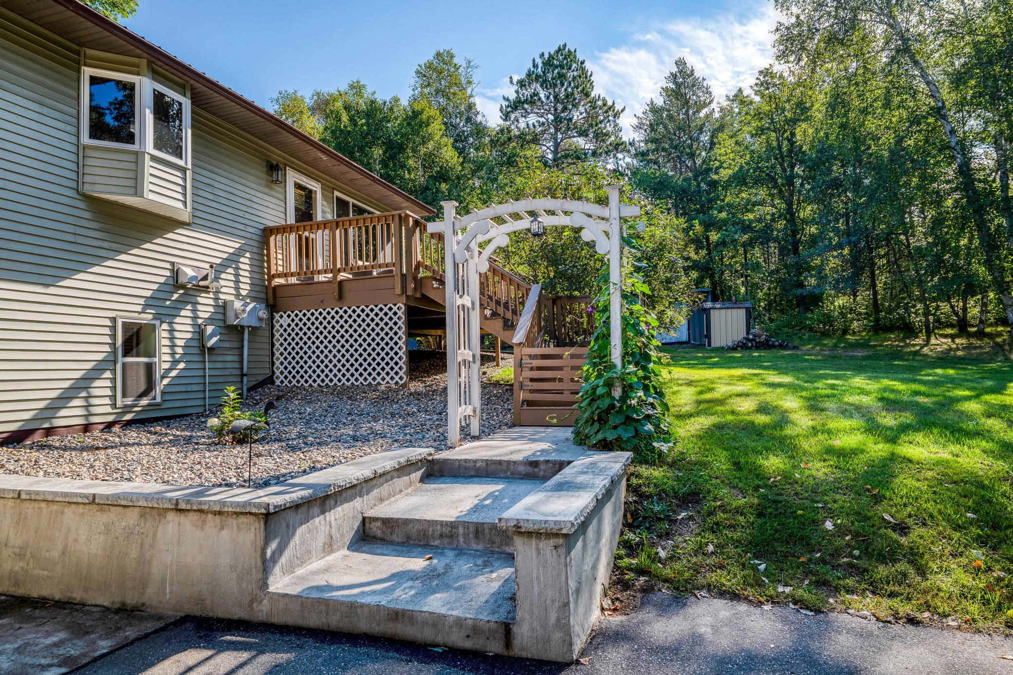 1996 single family home for sale at 6351 Island View Drive NE in Bemidji, MN — 4 bed, 3 bath (photo 68 of 90)