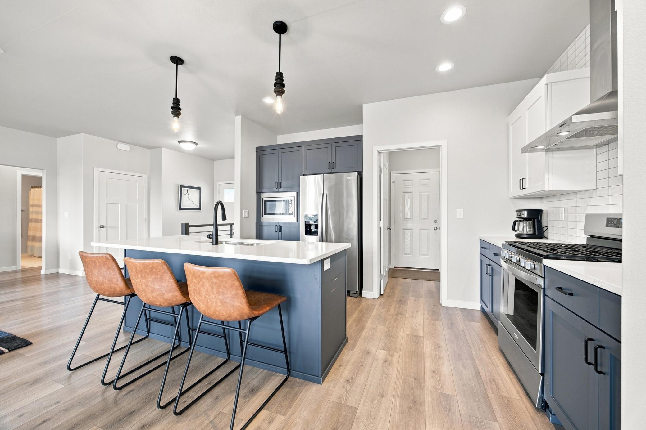 2020 single family home for sale at 1504 75th Avenue S in Fargo, ND — 3 bed, 2 bath (photo 14 of 36)