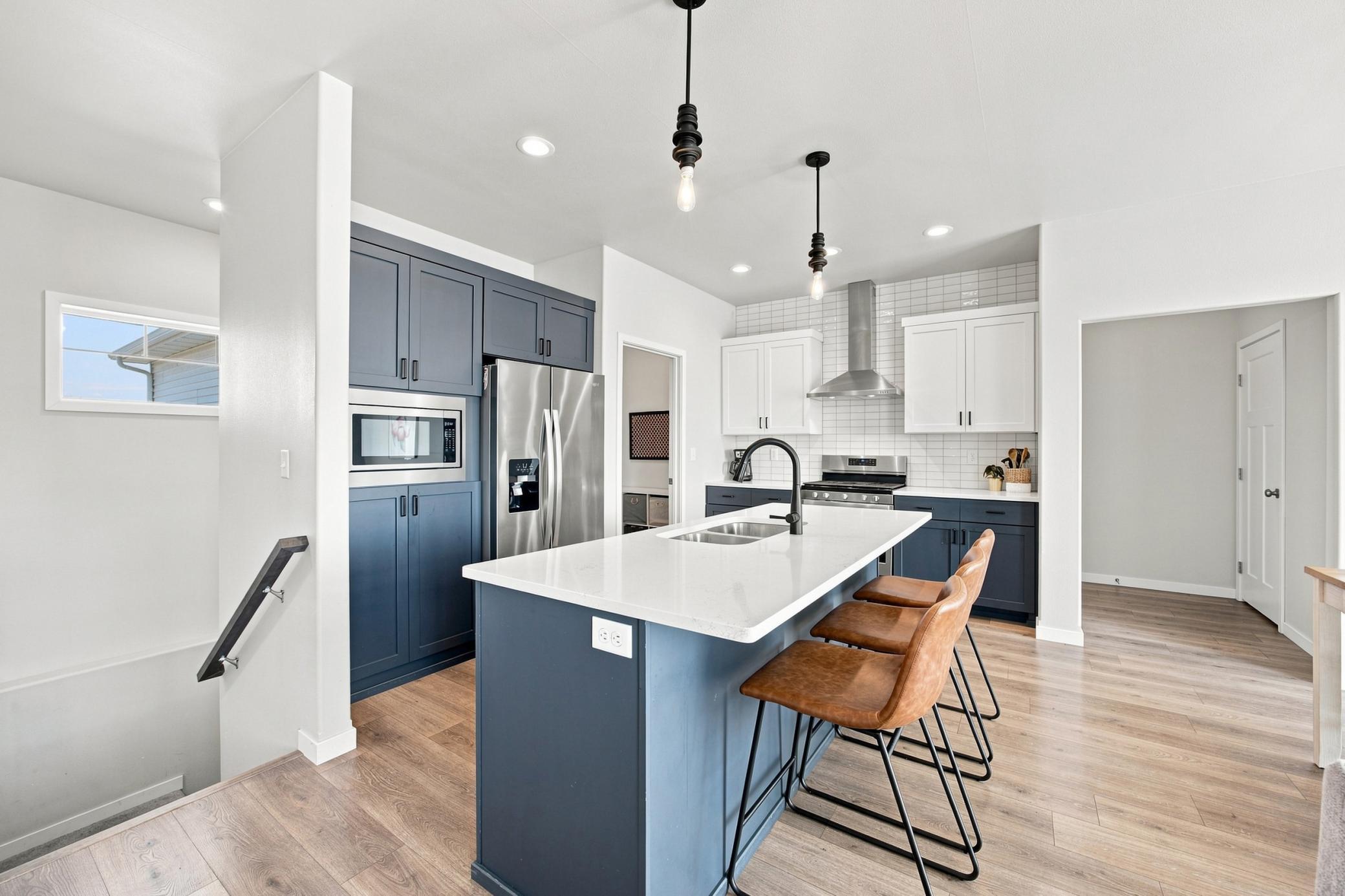 2020 single family home for sale at 1504 75th Avenue S in Fargo, ND — 3 bed, 2 bath (photo 10 of 36)