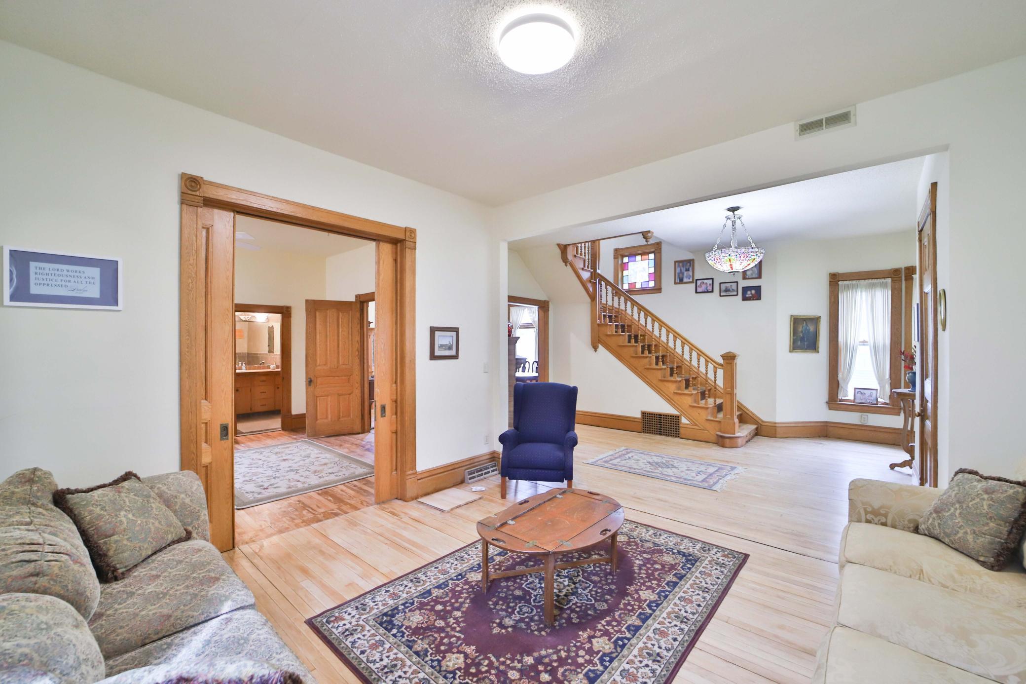 1896 single family home for sale at 123 Minnesota Avenue S in Aitkin, MN — 4 bed, 2 bath (photo 15 of 44)