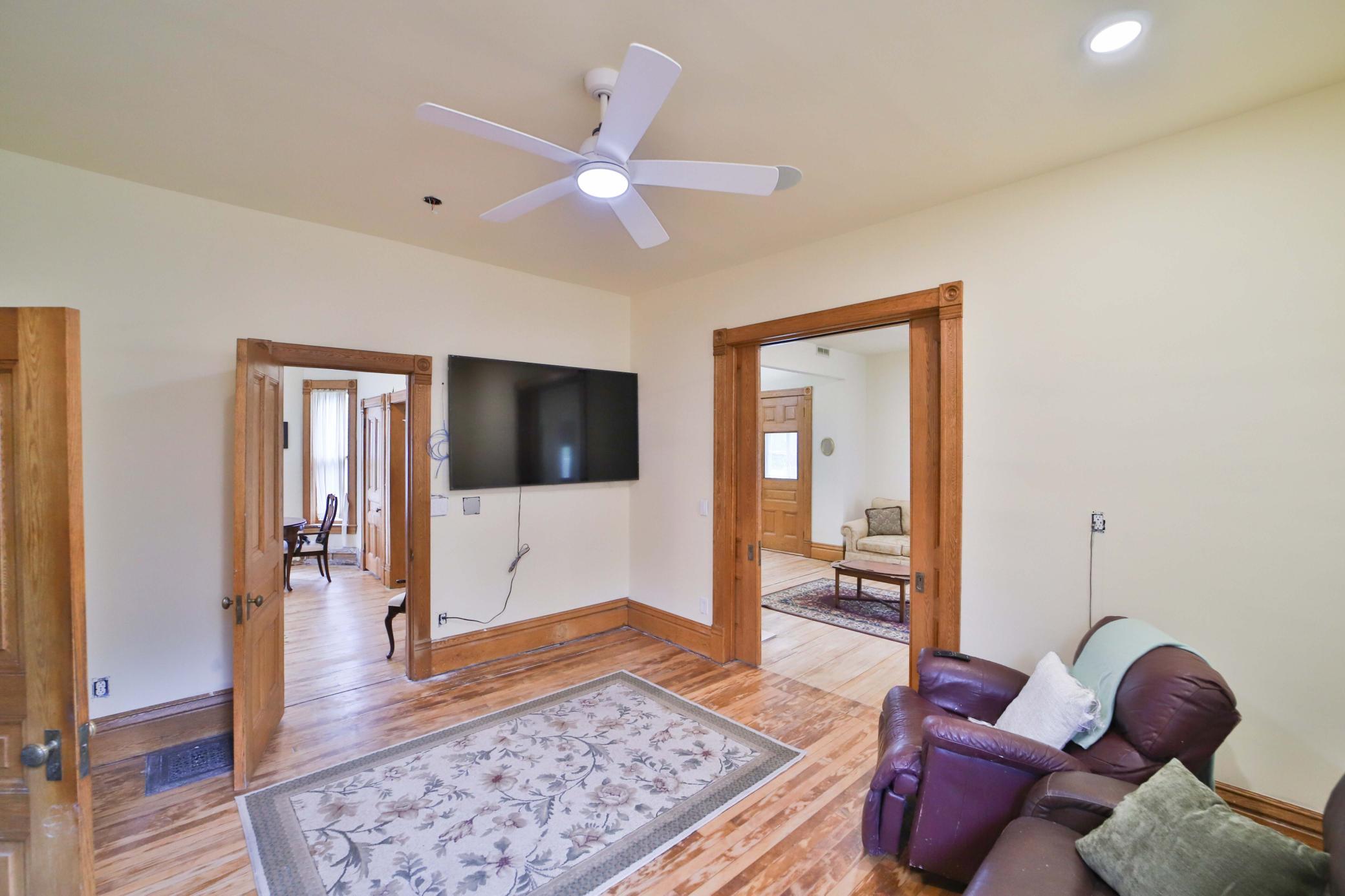 1896 single family home for sale at 123 Minnesota Avenue S in Aitkin, MN — 4 bed, 2 bath (photo 18 of 44)