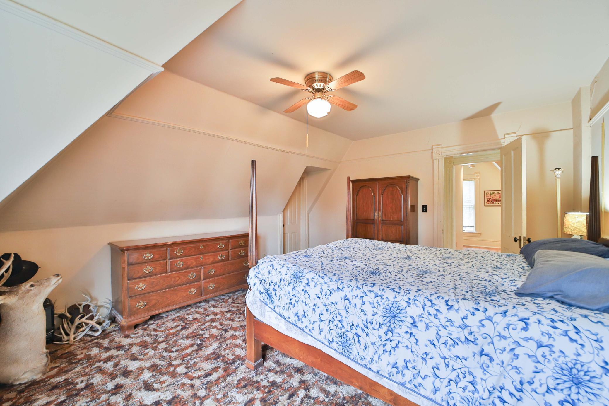 1896 single family home for sale at 123 Minnesota Avenue S in Aitkin, MN — 4 bed, 2 bath (photo 24 of 44)