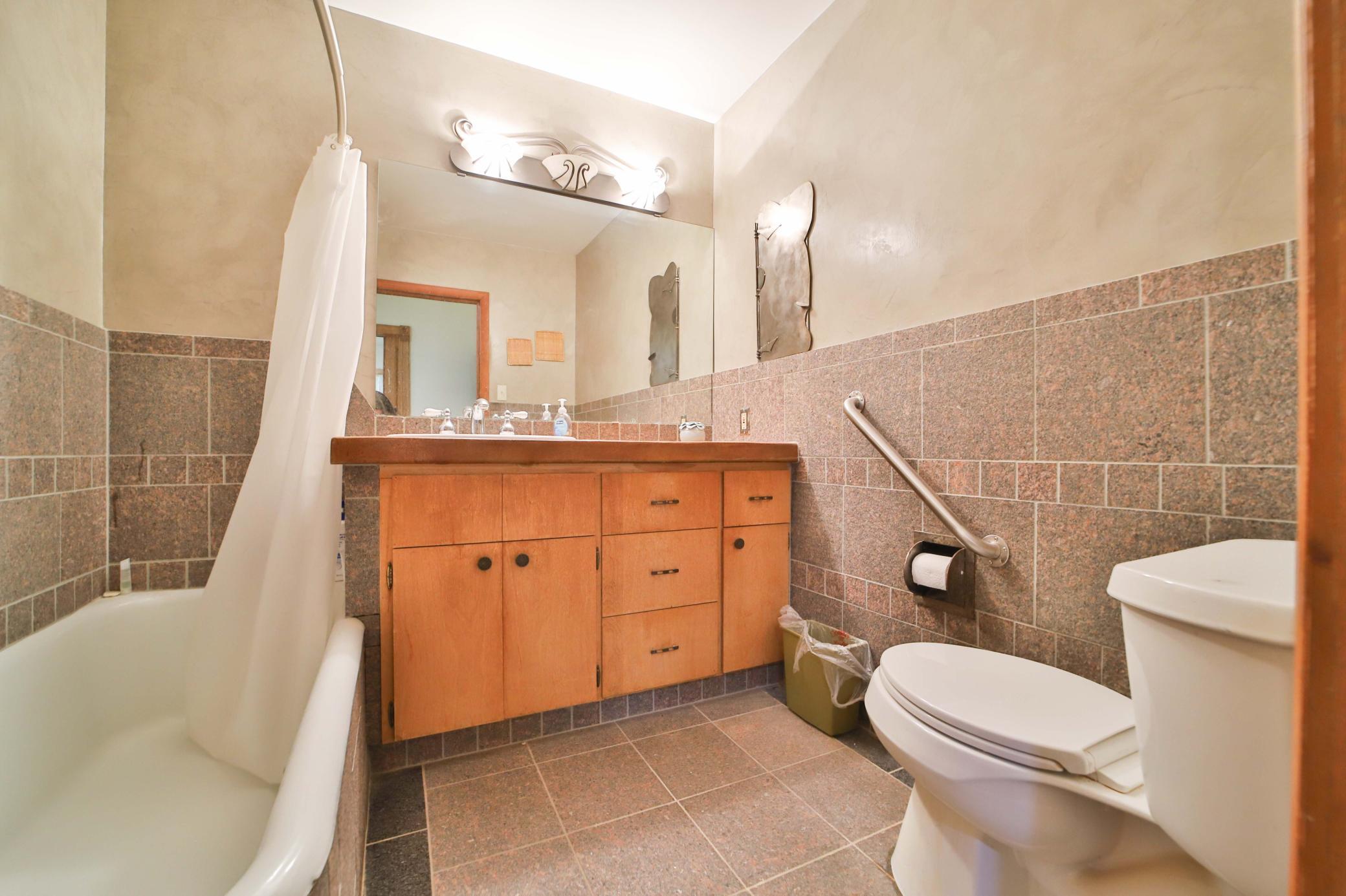 1896 single family home for sale at 123 Minnesota Avenue S in Aitkin, MN — 4 bed, 2 bath (photo 30 of 44)
