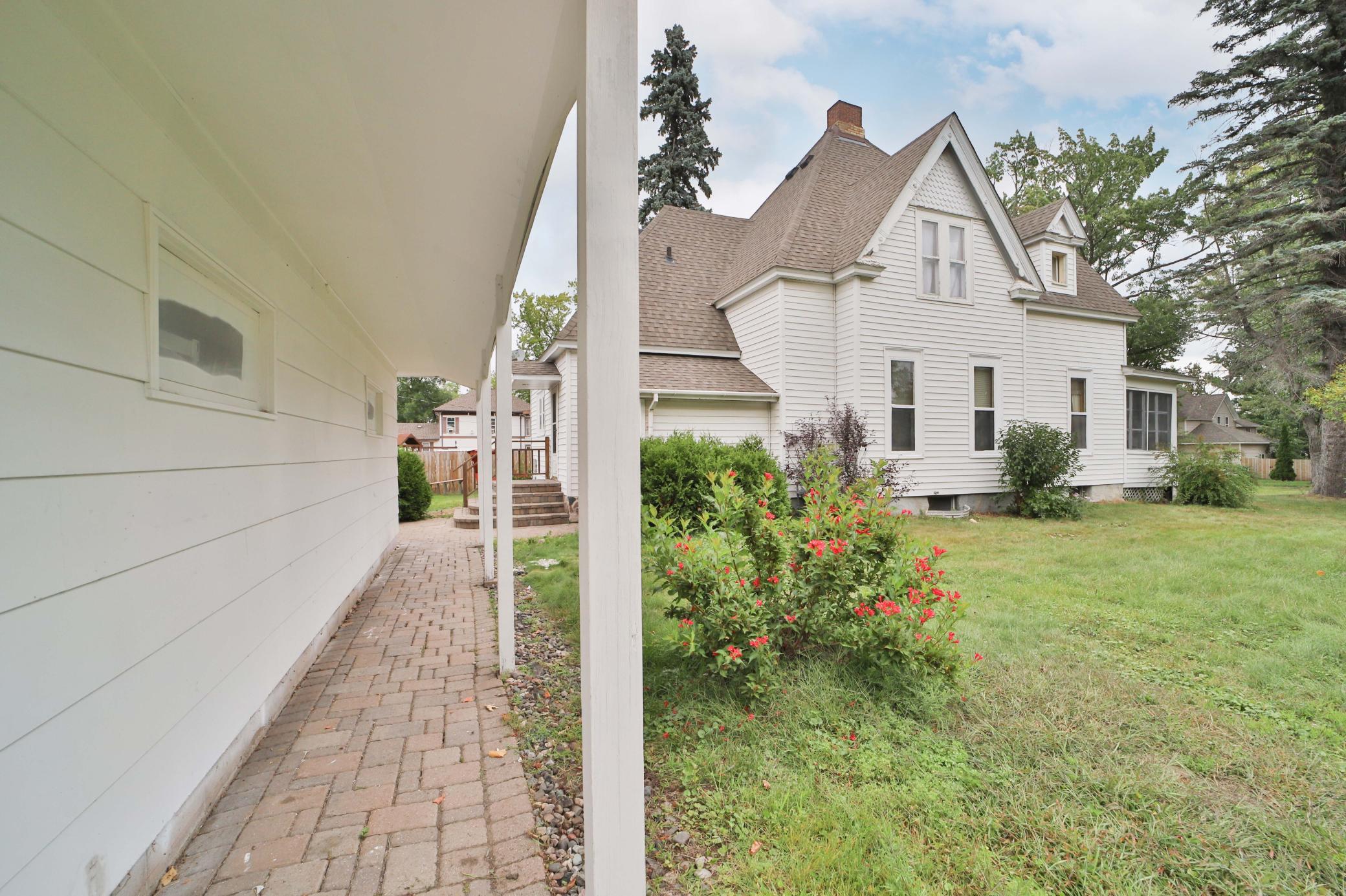 1896 single family home for sale at 123 Minnesota Avenue S in Aitkin, MN — 4 bed, 2 bath (photo 40 of 44)