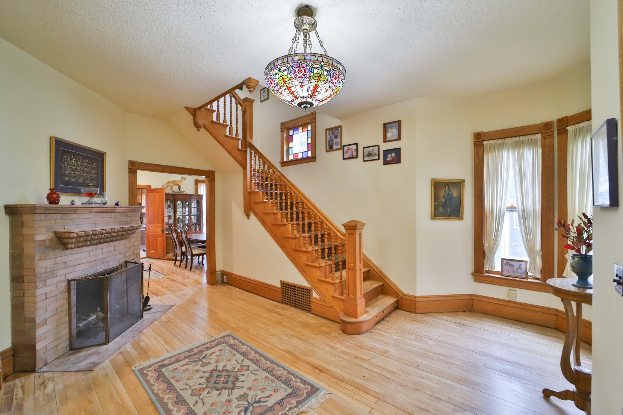 1896 single family home for sale at 123 Minnesota Avenue S in Aitkin, MN — 4 bed, 2 bath (photo 10 of 44)