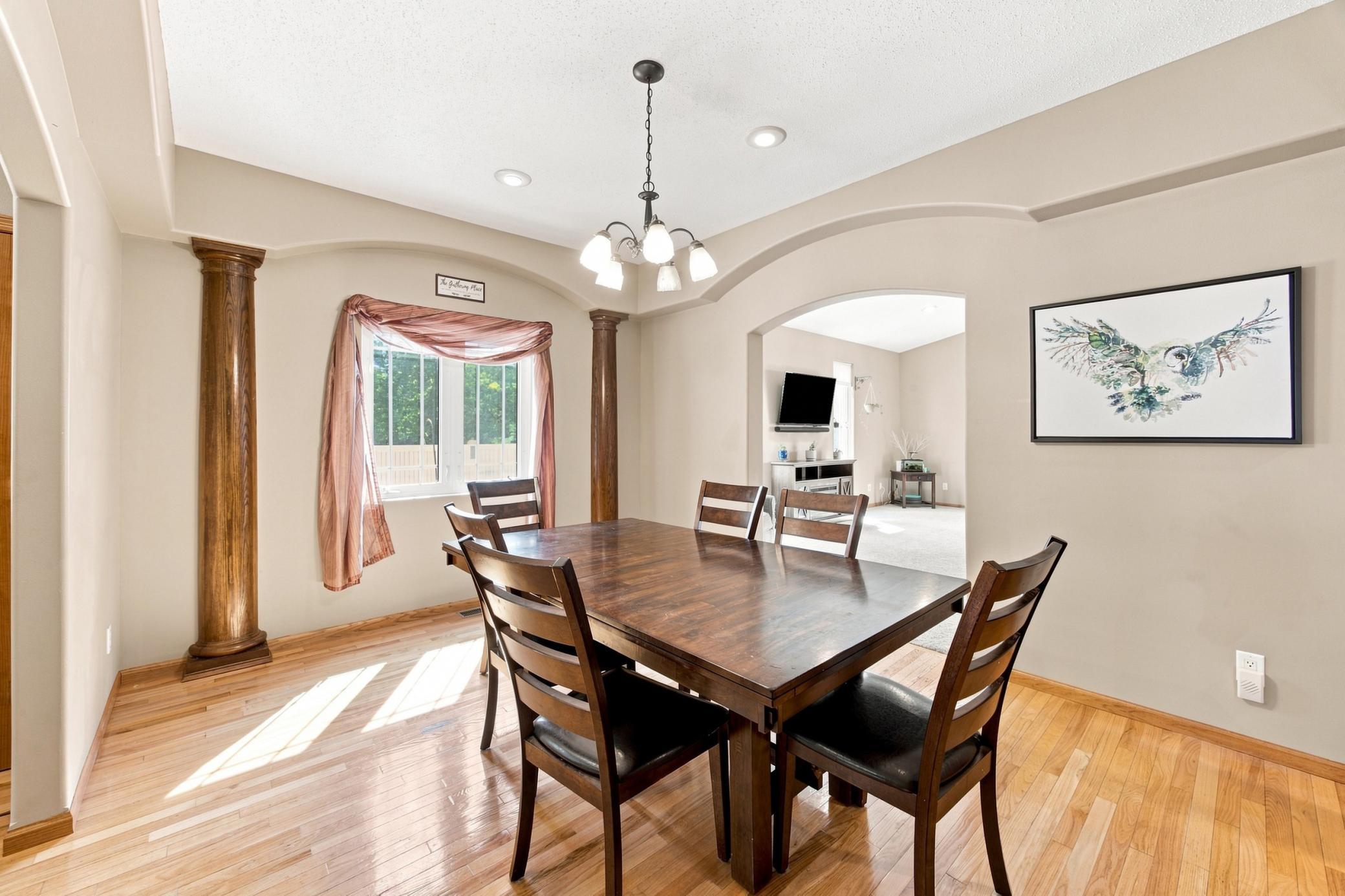 2002 single family home for sale at 754 Wyndemere Drive in West Fargo, ND — 5 bed, 5 bath (photo 13 of 43)