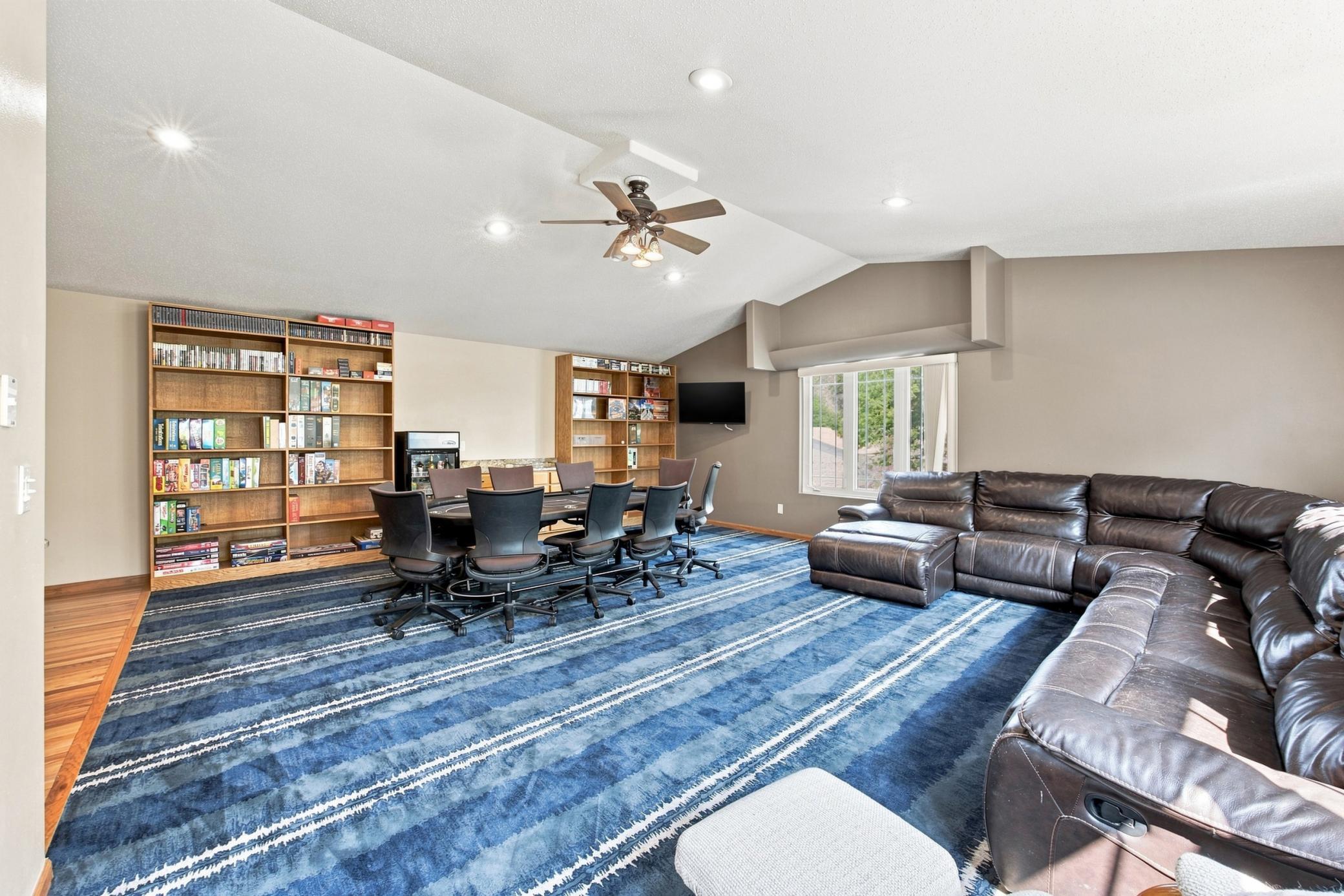 2002 single family home for sale at 754 Wyndemere Drive in West Fargo, ND — 5 bed, 5 bath (photo 17 of 43)