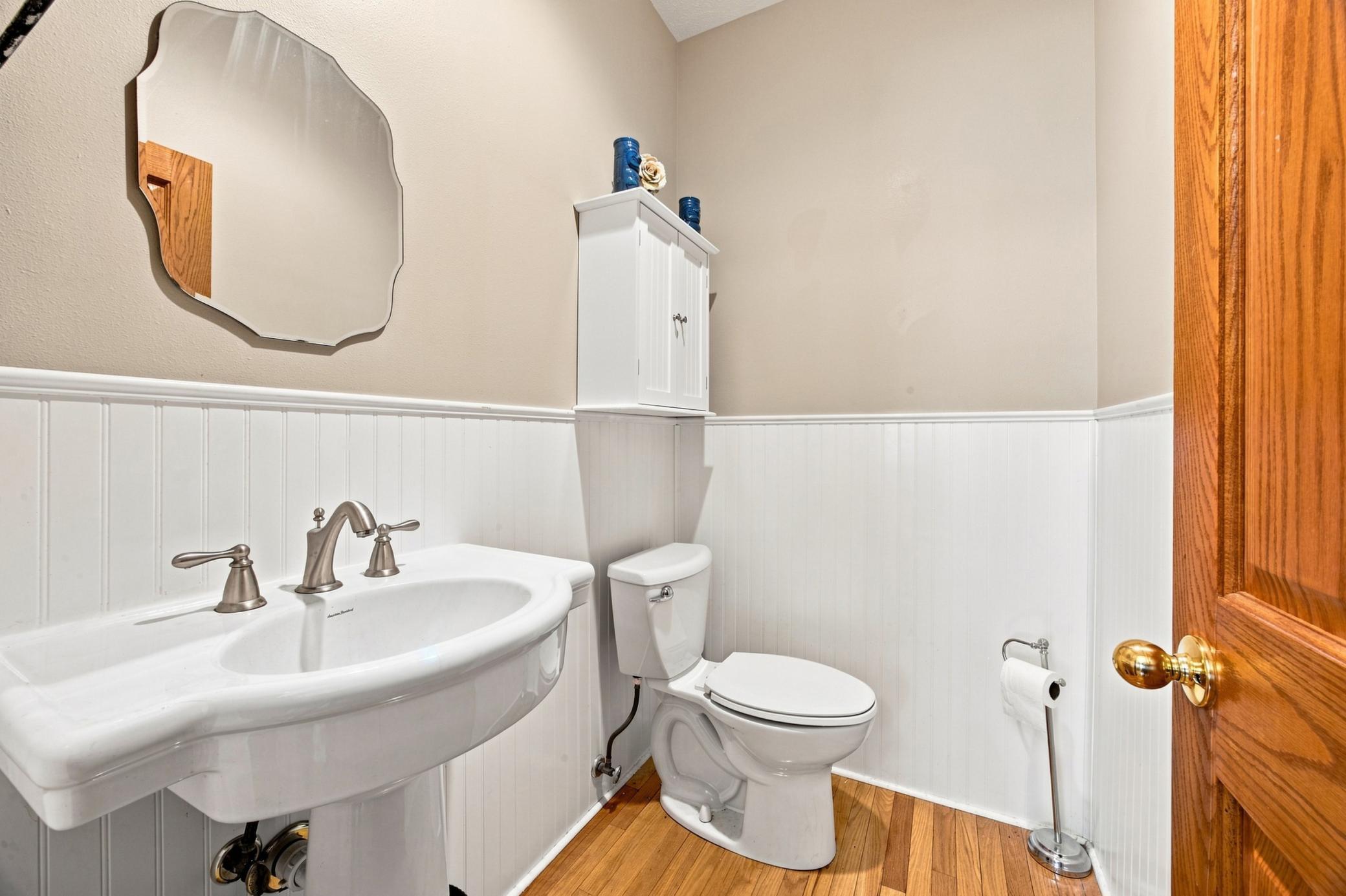 2002 single family home for sale at 754 Wyndemere Drive in West Fargo, ND — 5 bed, 5 bath (photo 35 of 43)
