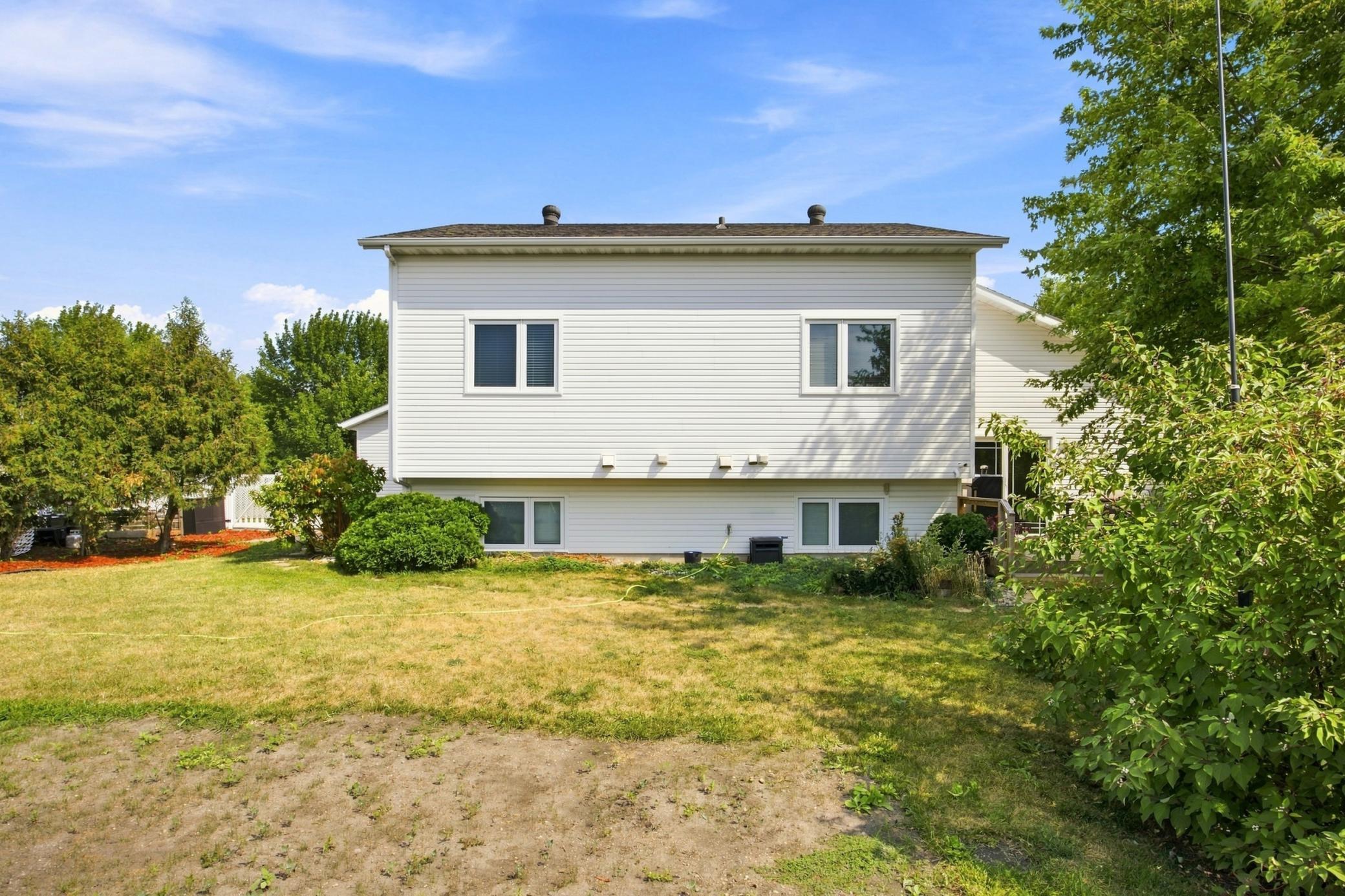 2002 single family home for sale at 754 Wyndemere Drive in West Fargo, ND — 5 bed, 5 bath (photo 39 of 43)