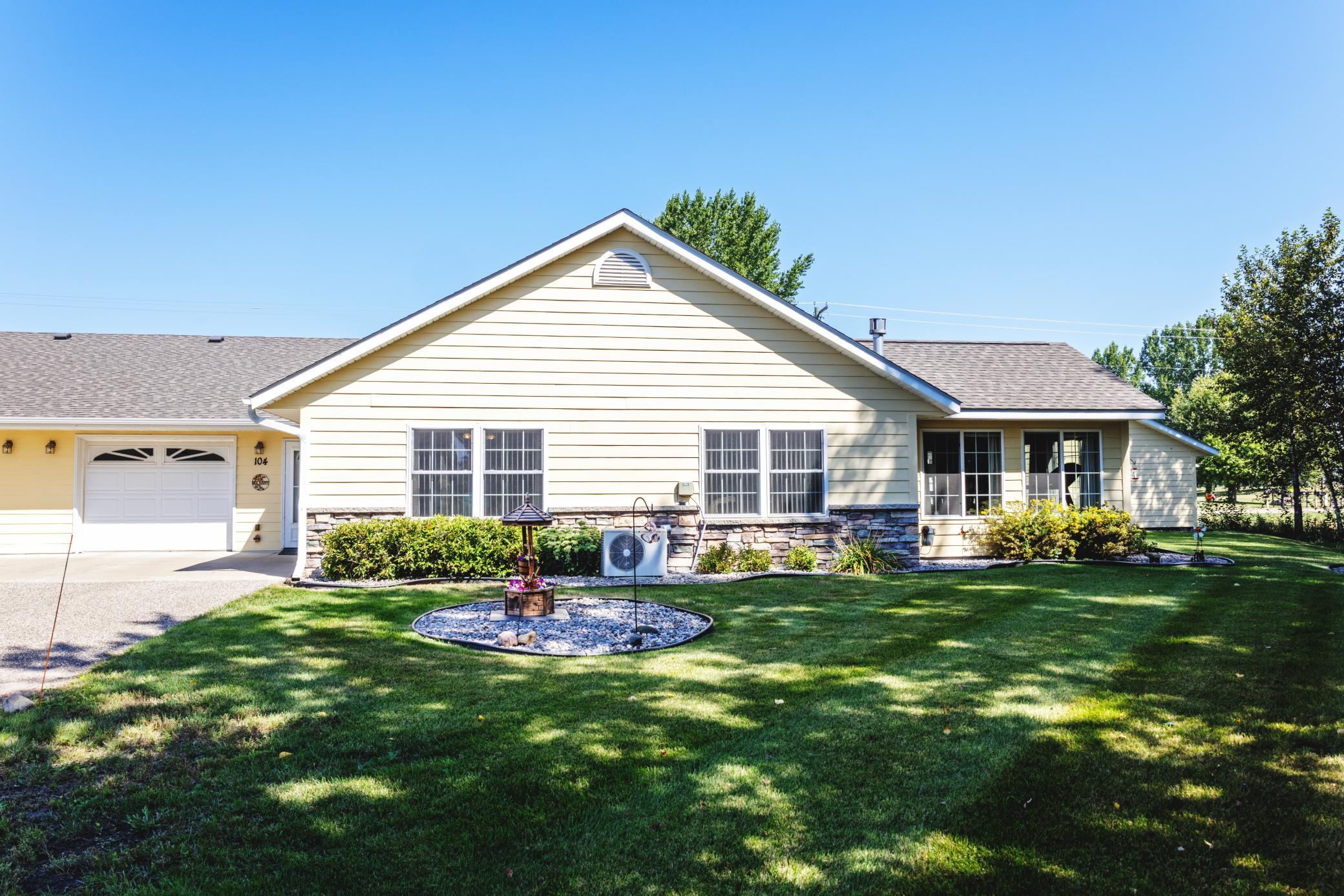 2004 home for sale at 116 West Street Circle, Unit 104 in Miltona, MN — 2 bed, 1 bath (photo 3 of 31)