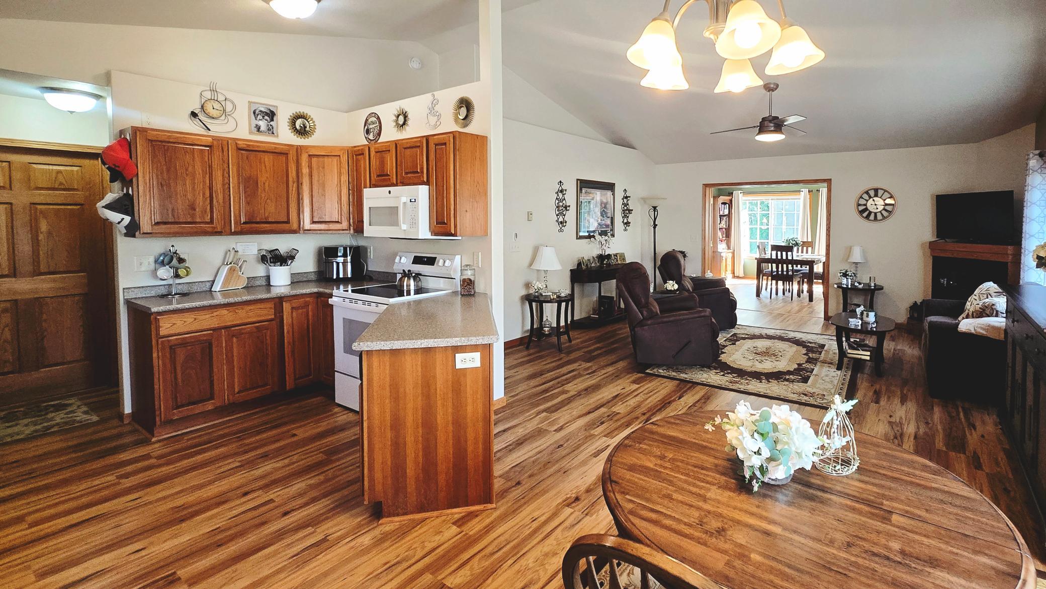 2004 home for sale at 116 West Street Circle, Unit 104 in Miltona, MN — 2 bed, 1 bath (photo 22 of 31)