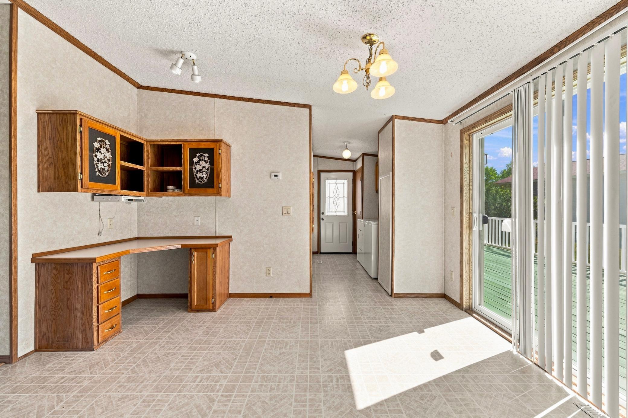 2003 single family home for sale at 1695 Sunset Access Road SE in Alexandria, MN — 3 bed, 2 bath (photo 13 of 50)