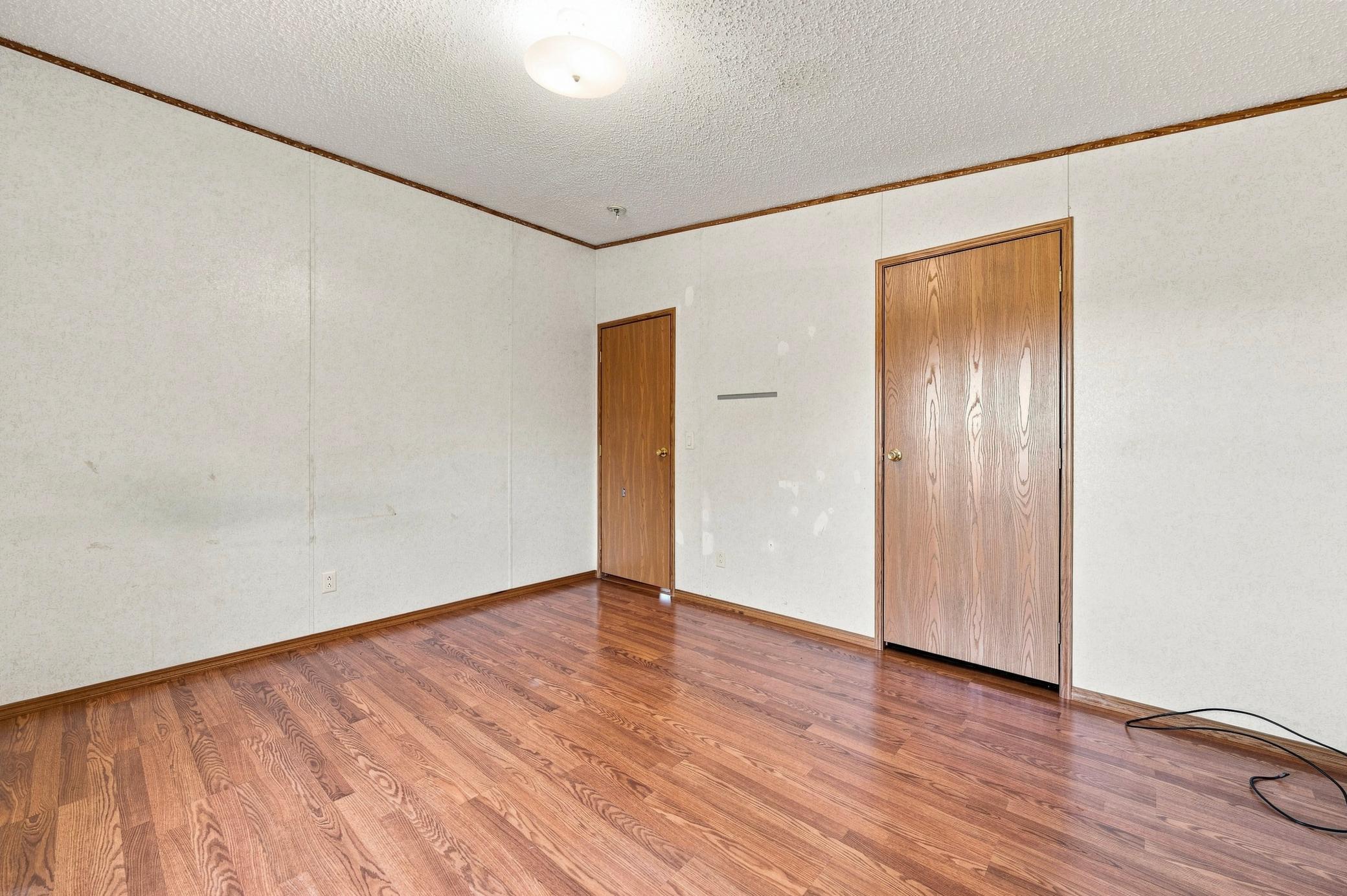 2003 single family home for sale at 1695 Sunset Access Road SE in Alexandria, MN — 3 bed, 2 bath (photo 19 of 50)