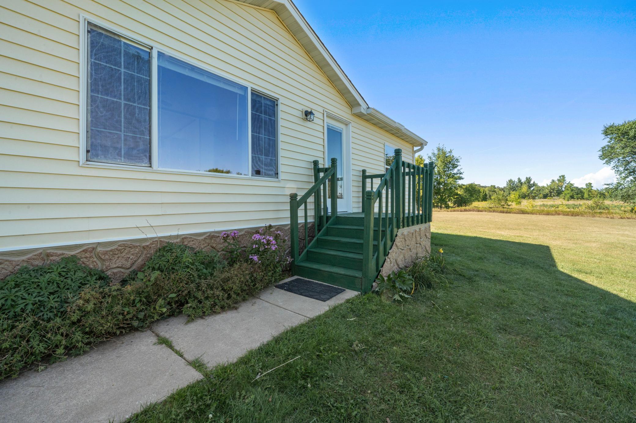 2003 single family home for sale at 1695 Sunset Access Road SE in Alexandria, MN — 3 bed, 2 bath (photo 25 of 50)