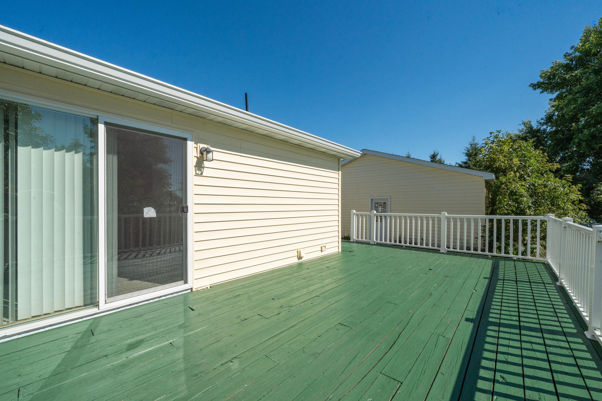 2003 single family home for sale at 1695 Sunset Access Road SE in Alexandria, MN — 3 bed, 2 bath (photo 28 of 50)