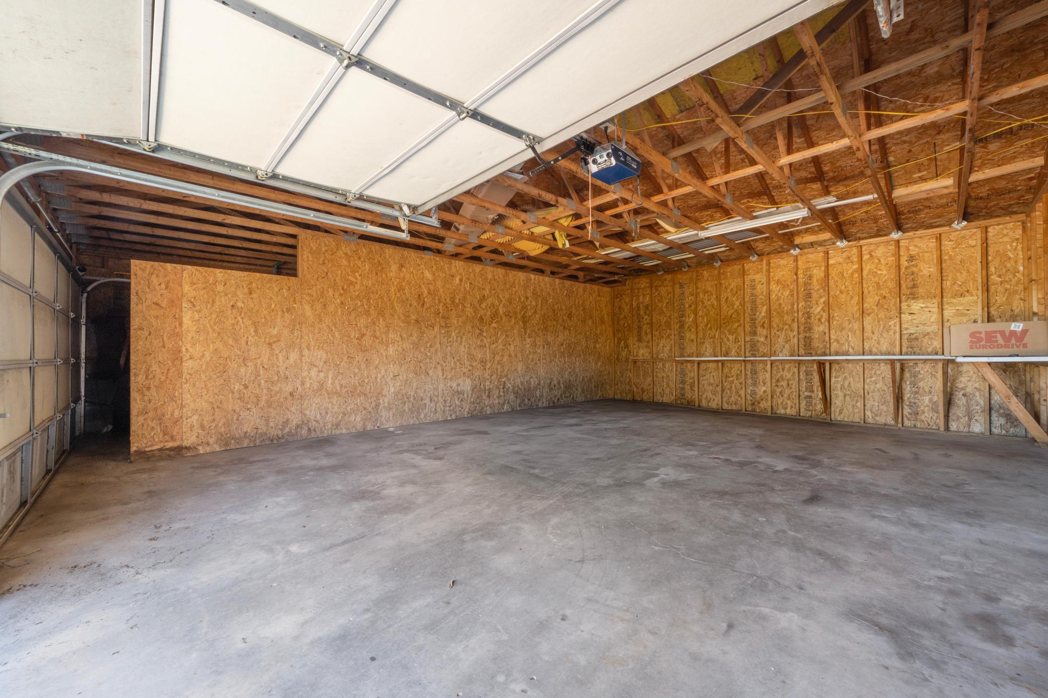 2003 single family home for sale at 1695 Sunset Access Road SE in Alexandria, MN — 3 bed, 2 bath (photo 32 of 50)
