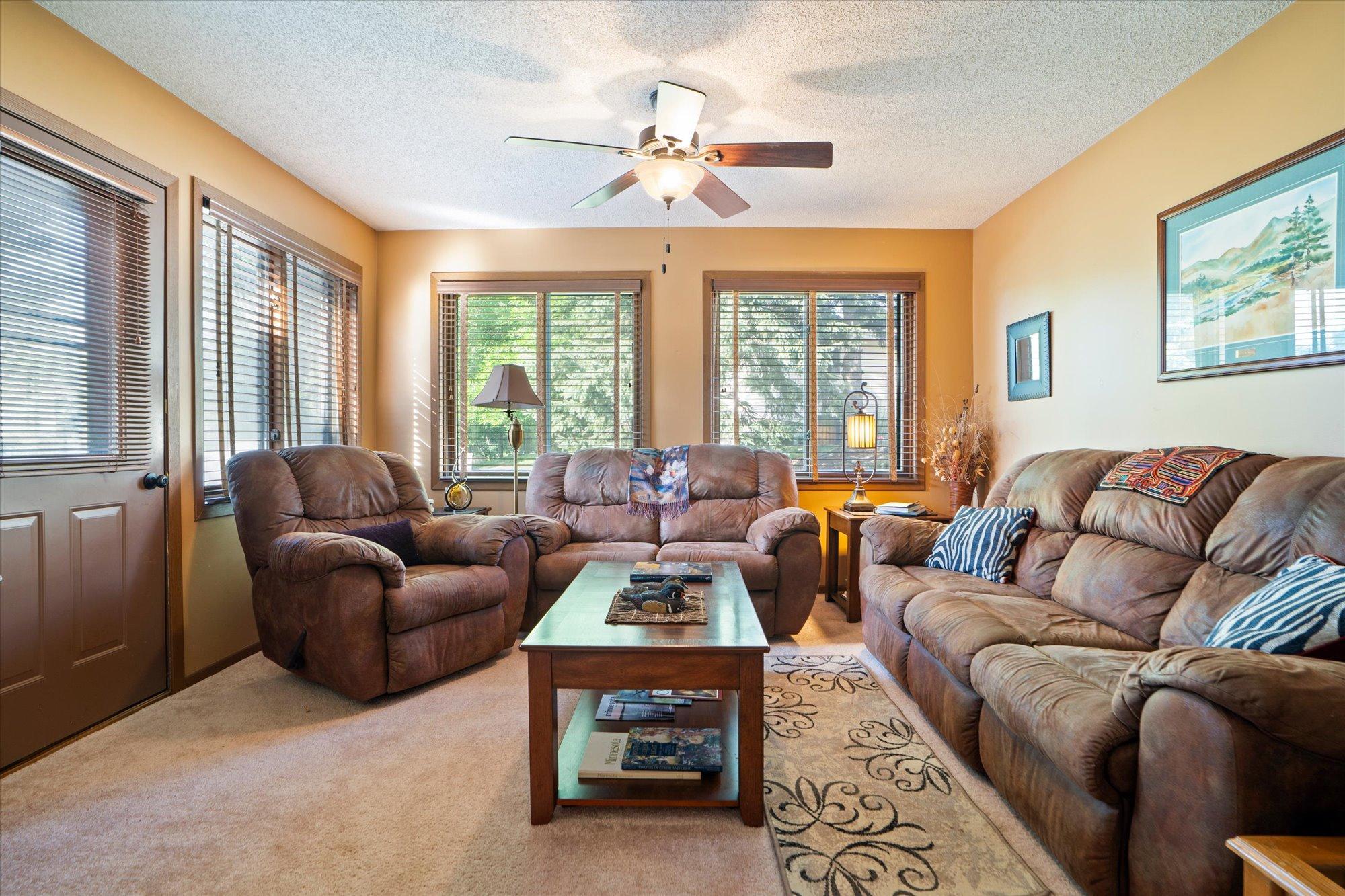 1991 townhouse for sale at 35457 Riverwood Court, Unit 62 in Crosslake, MN — 2 bed, 1 bath (photo 12 of 40)