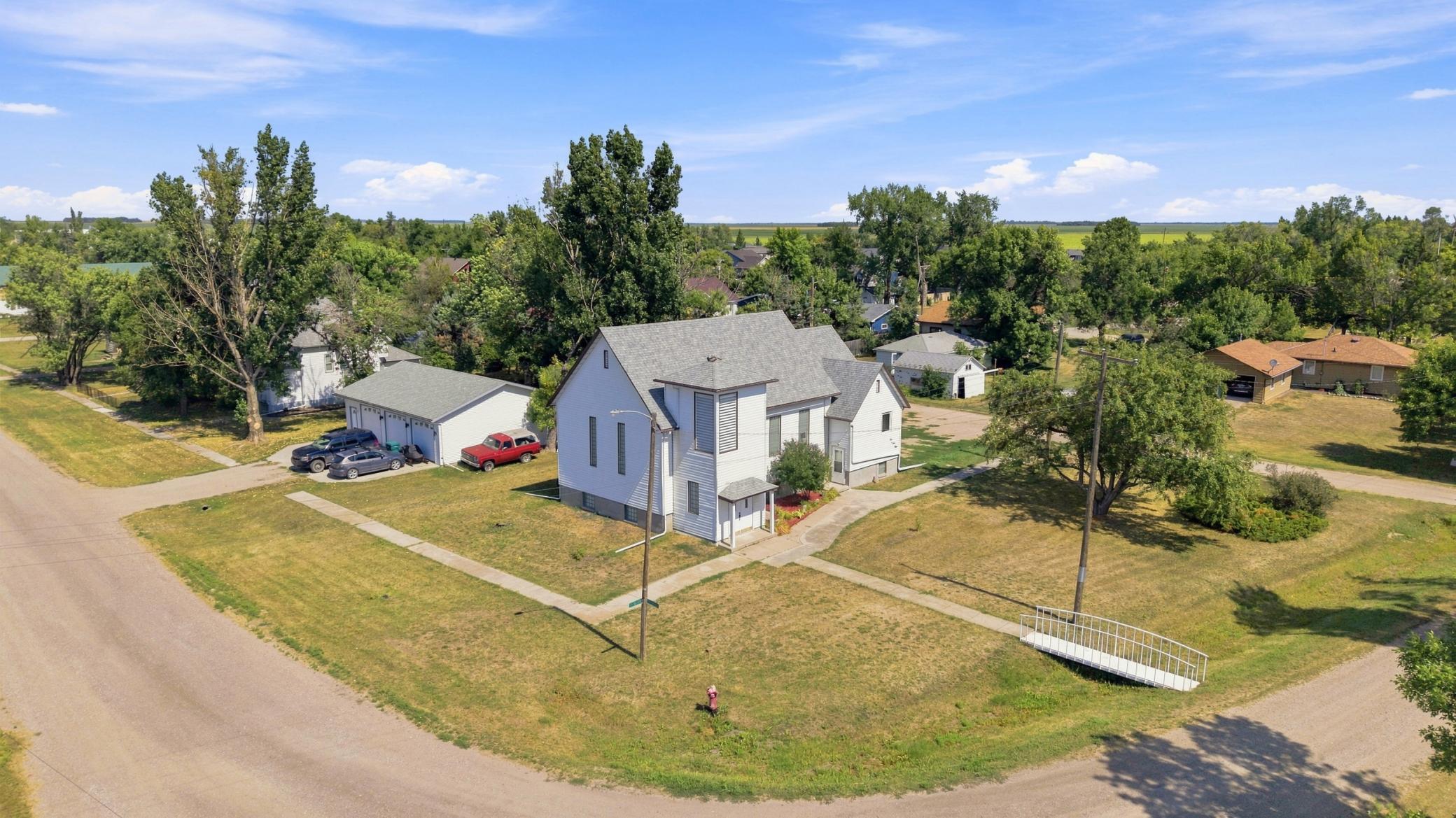 1960 single family home for sale at 639 Front Street in Gardner, ND — 1 bed, 1 bath (photo 2 of 25)