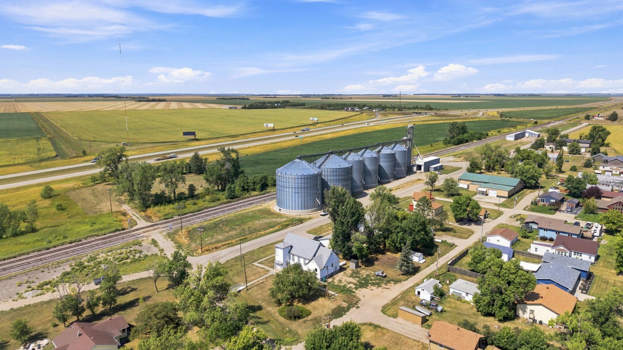 1960 single family home for sale at 639 Front Street in Gardner, ND — 1 bed, 1 bath (photo 25 of 25)
